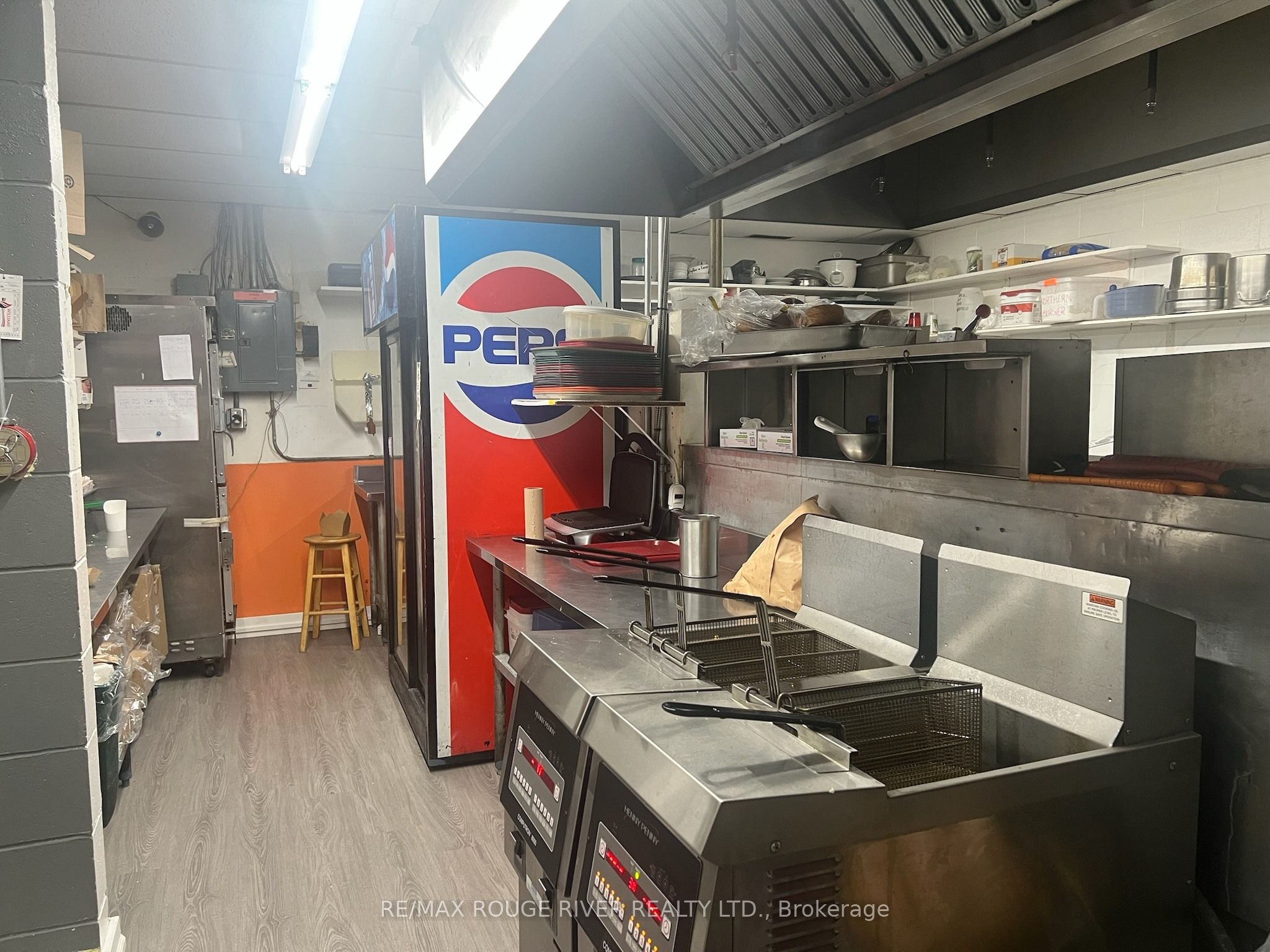 X13679920 Property Photo 17