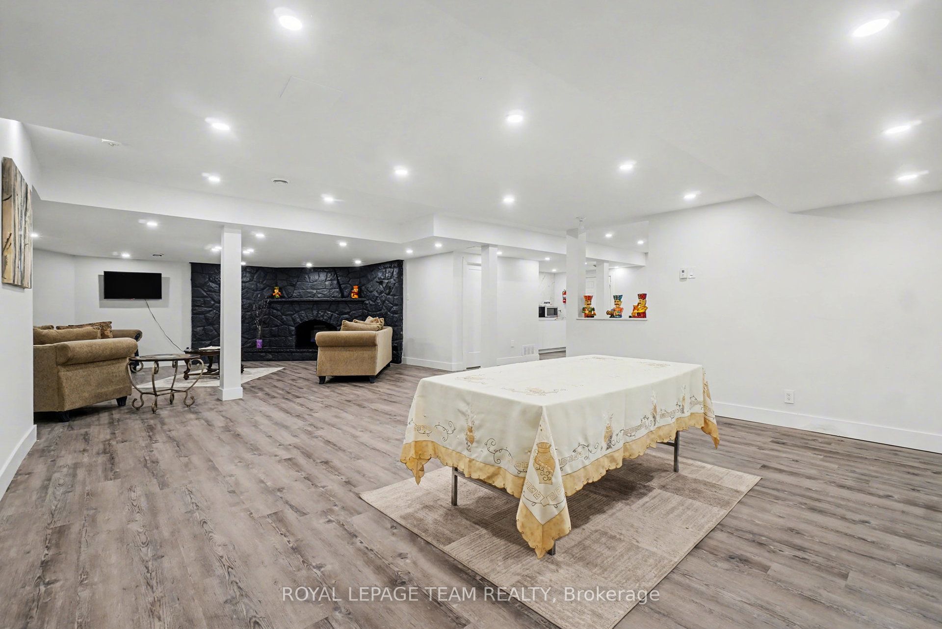 1570 River Road Property Photo 7