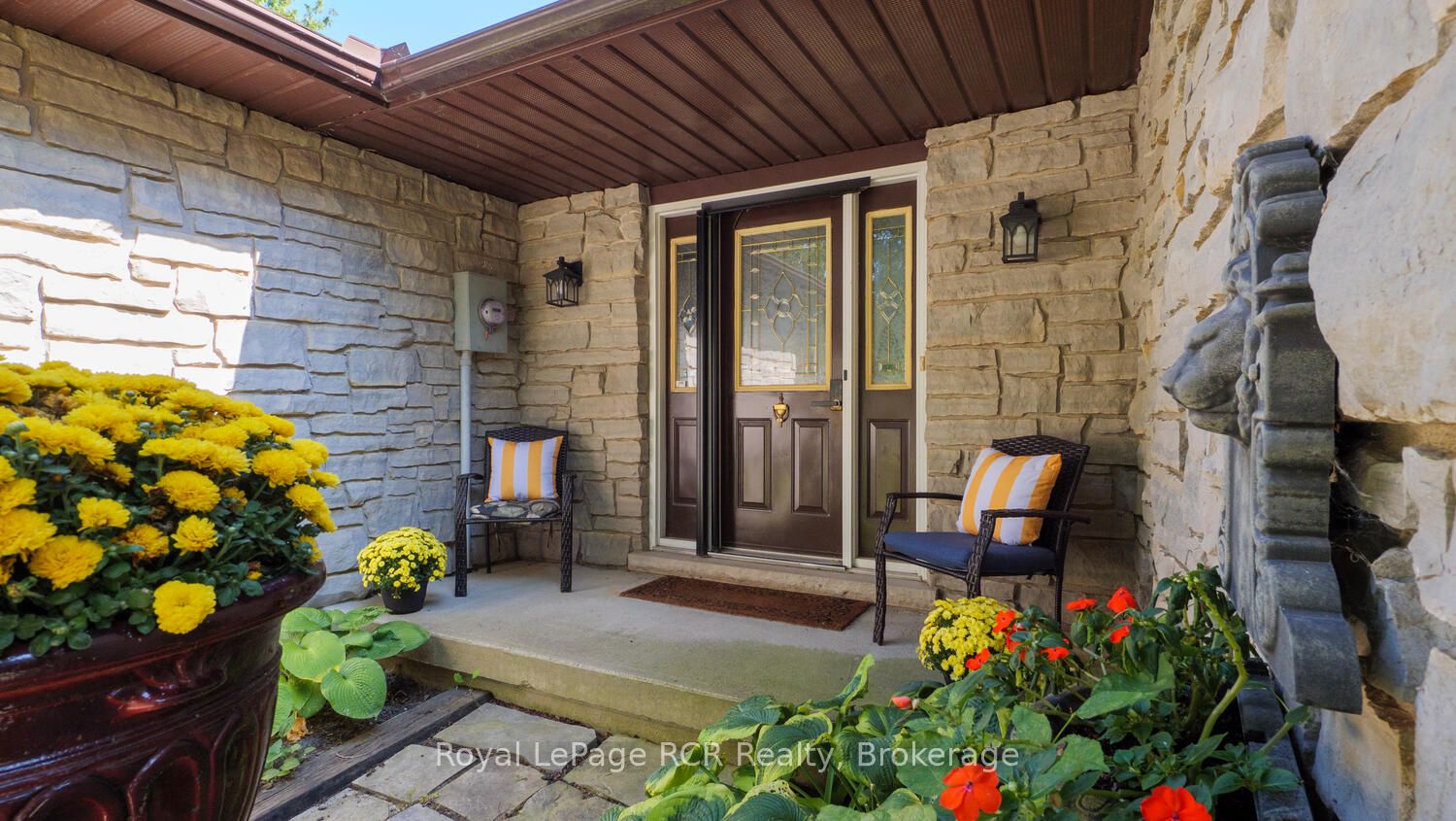 55 Shamrock Boulevard Property Photo 7