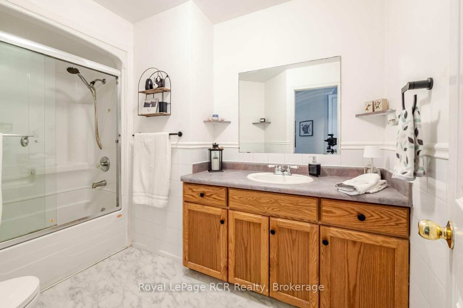 55 Shamrock Boulevard Property Photo 28