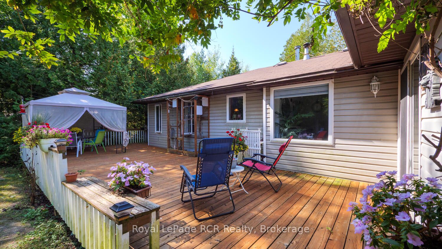 55 Shamrock Boulevard Property Photo 43