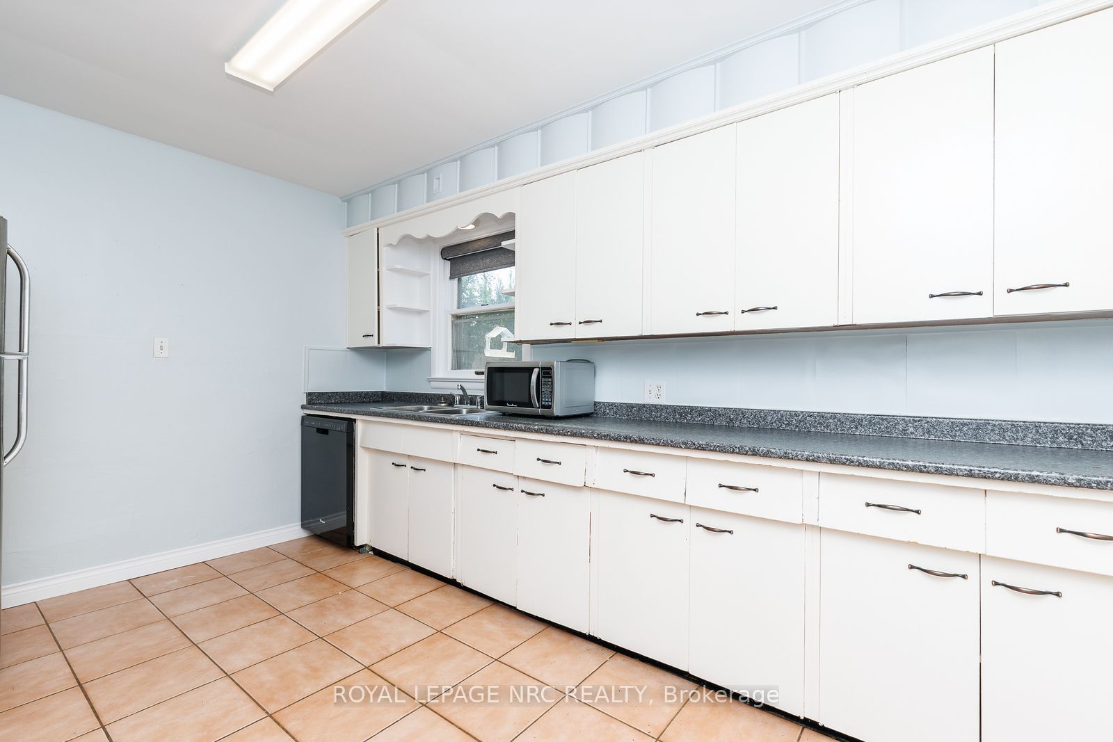 242 Henrietta Street Property Photo 24