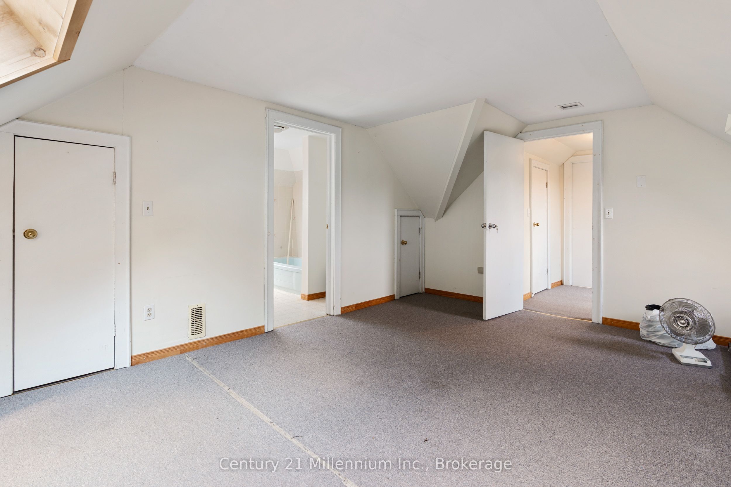 398235 28th Avenue E Property Photo 22