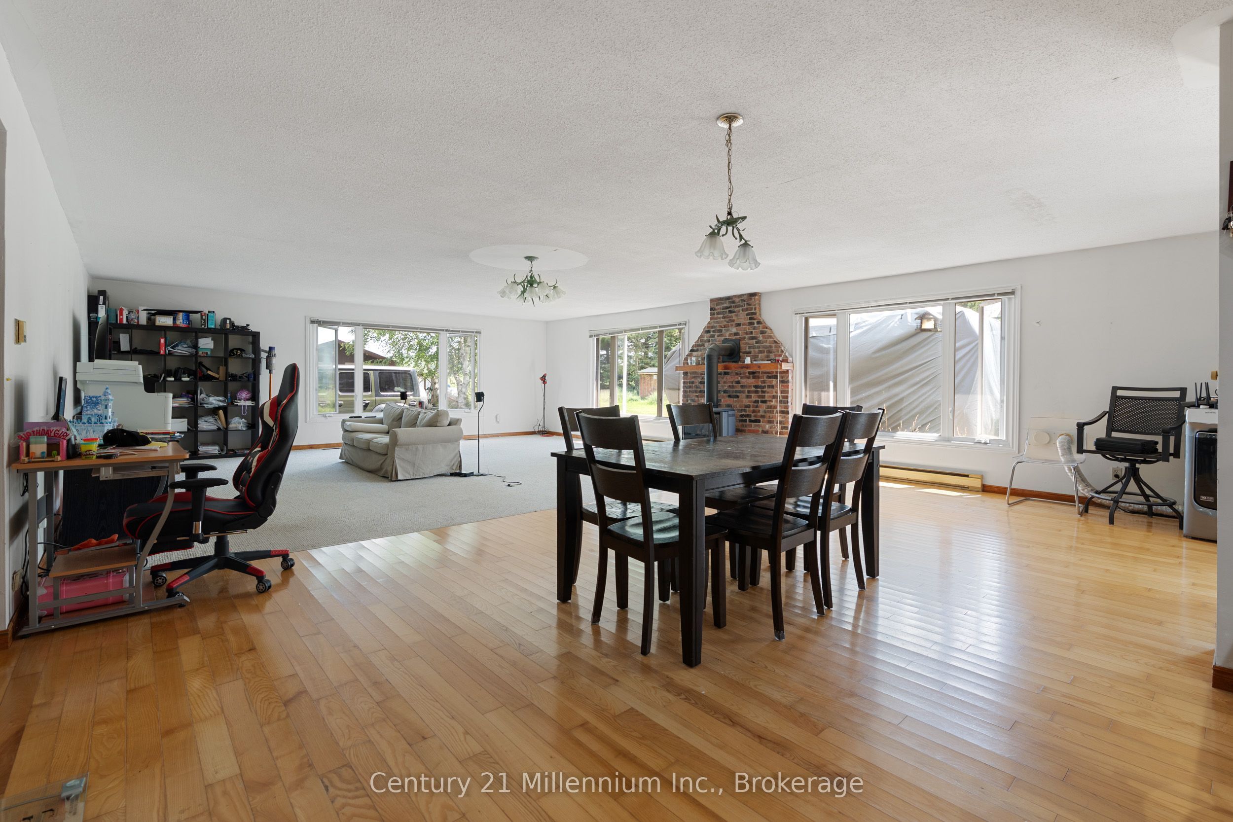 398235 28th Avenue E Property Photo 23
