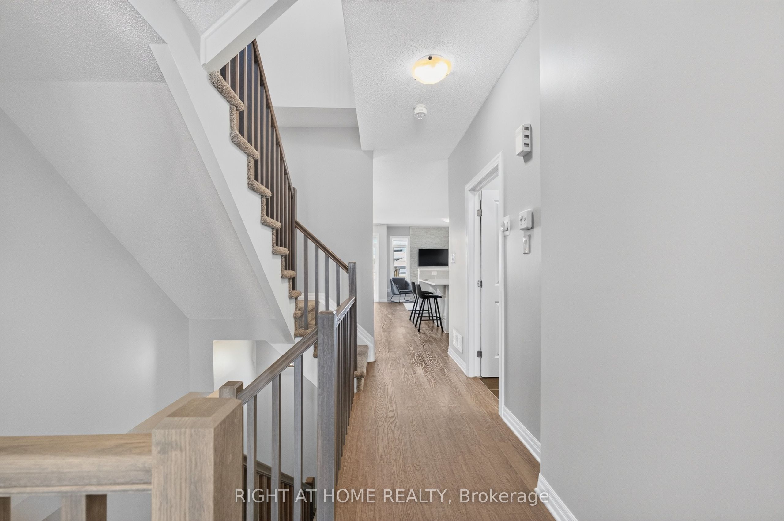 624 Spring Valley Drive Property Photo 8