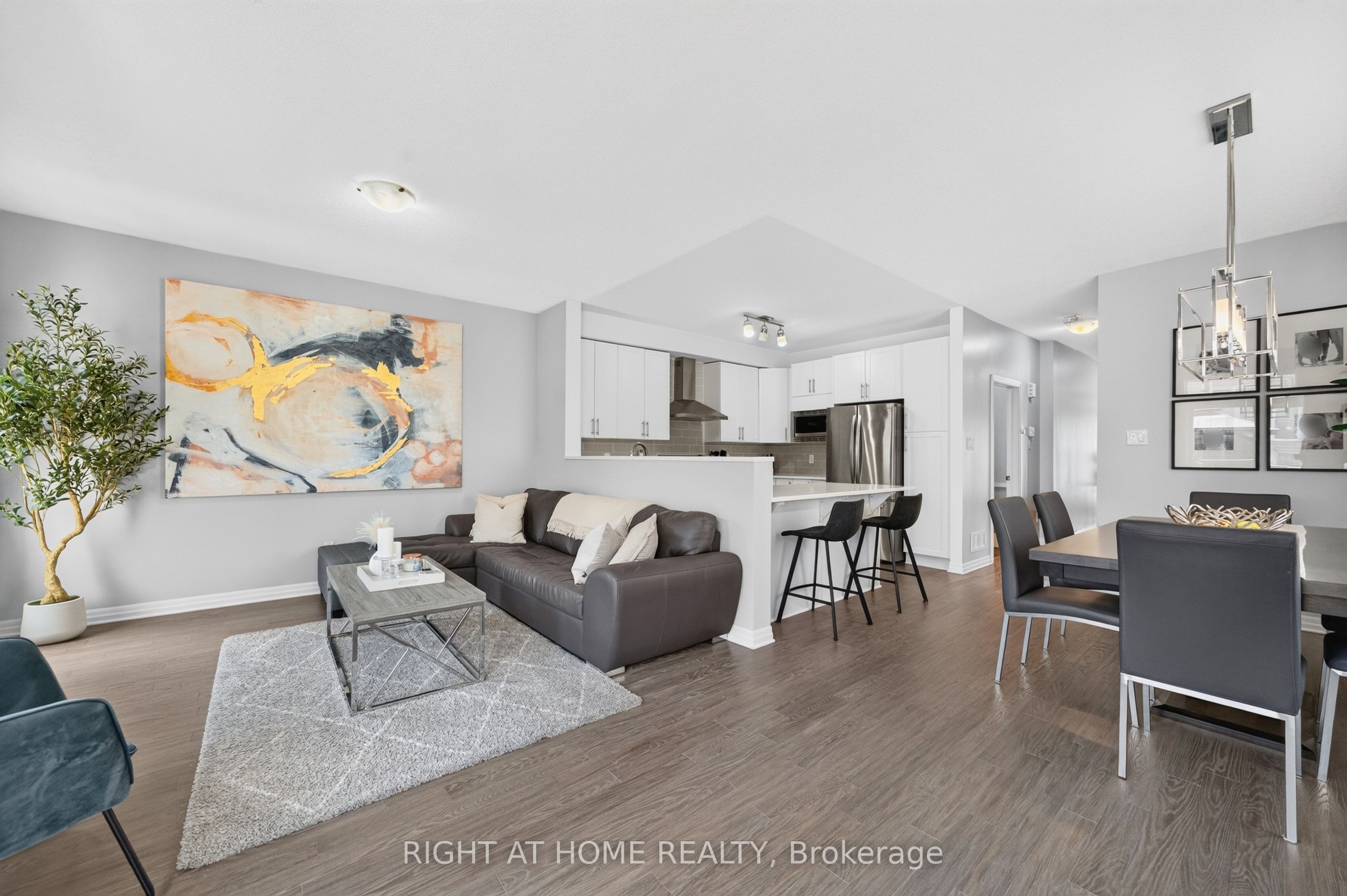 624 Spring Valley Drive Property Photo 15