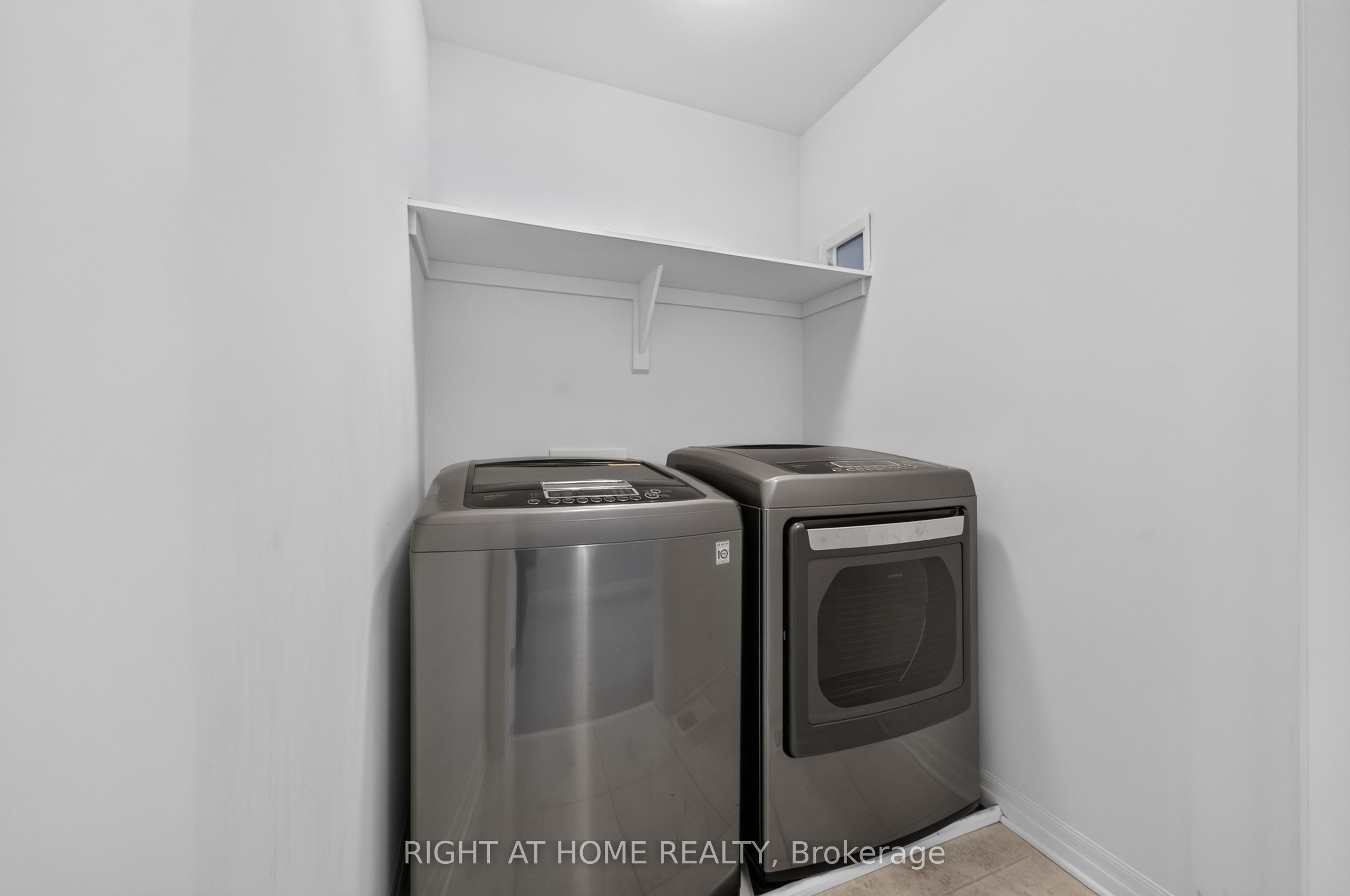 624 Spring Valley Drive Property Photo 41