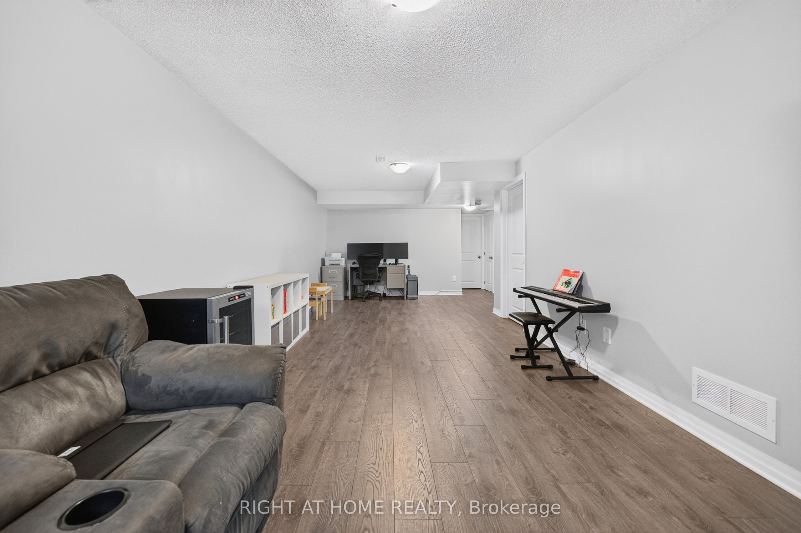 624 Spring Valley Drive Property Photo 43