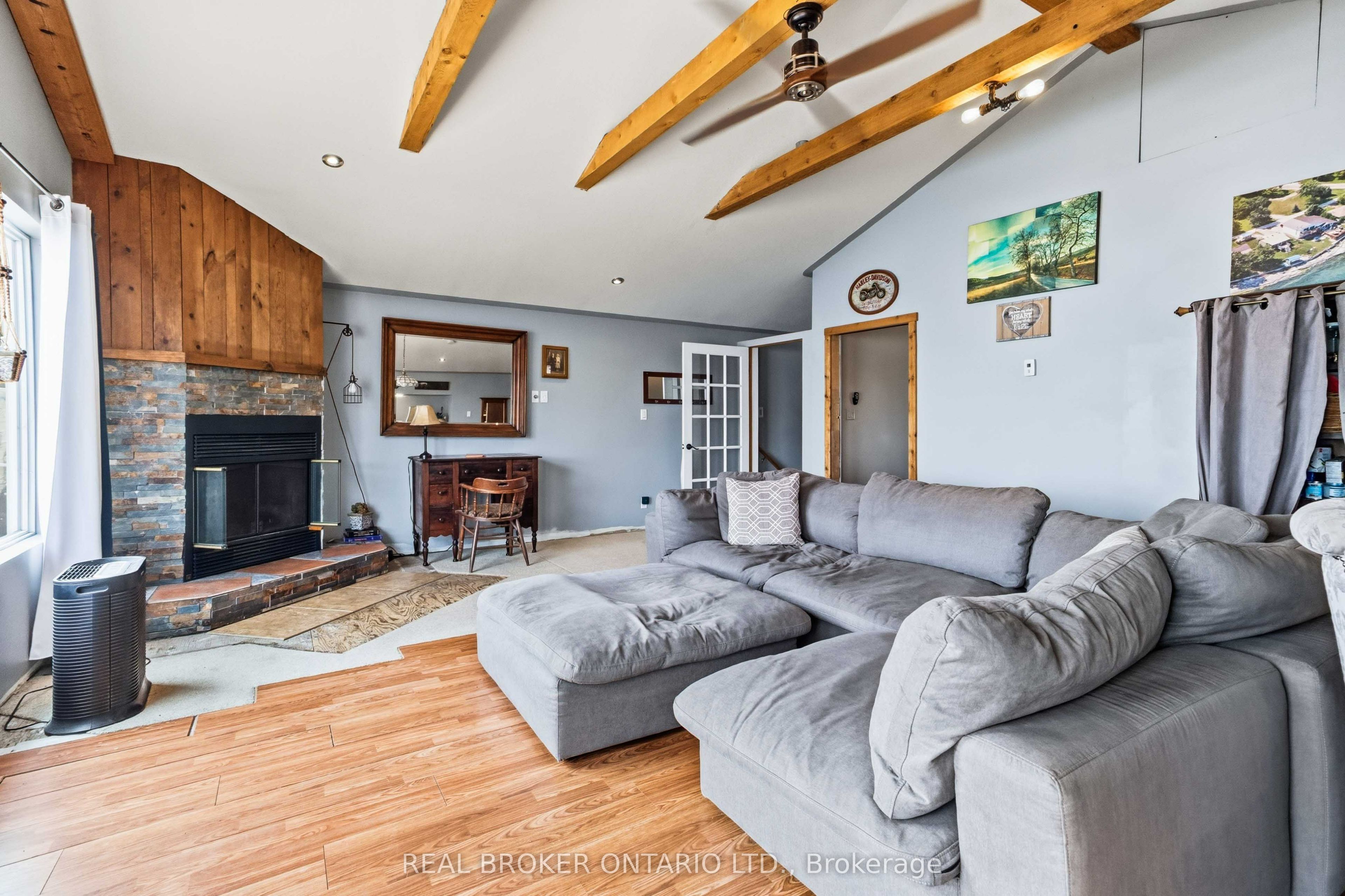 12 Hamdun Lane Property Photo 6