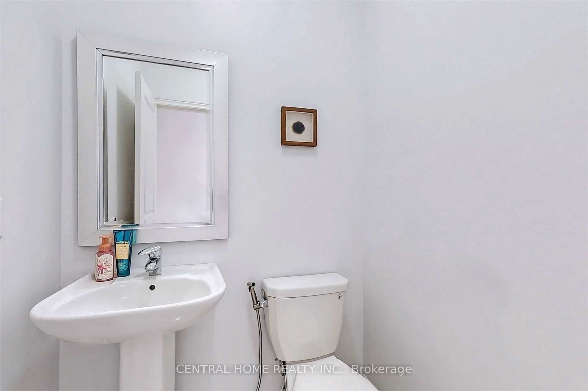 98 Shoreview Place 1 Property Photo 9