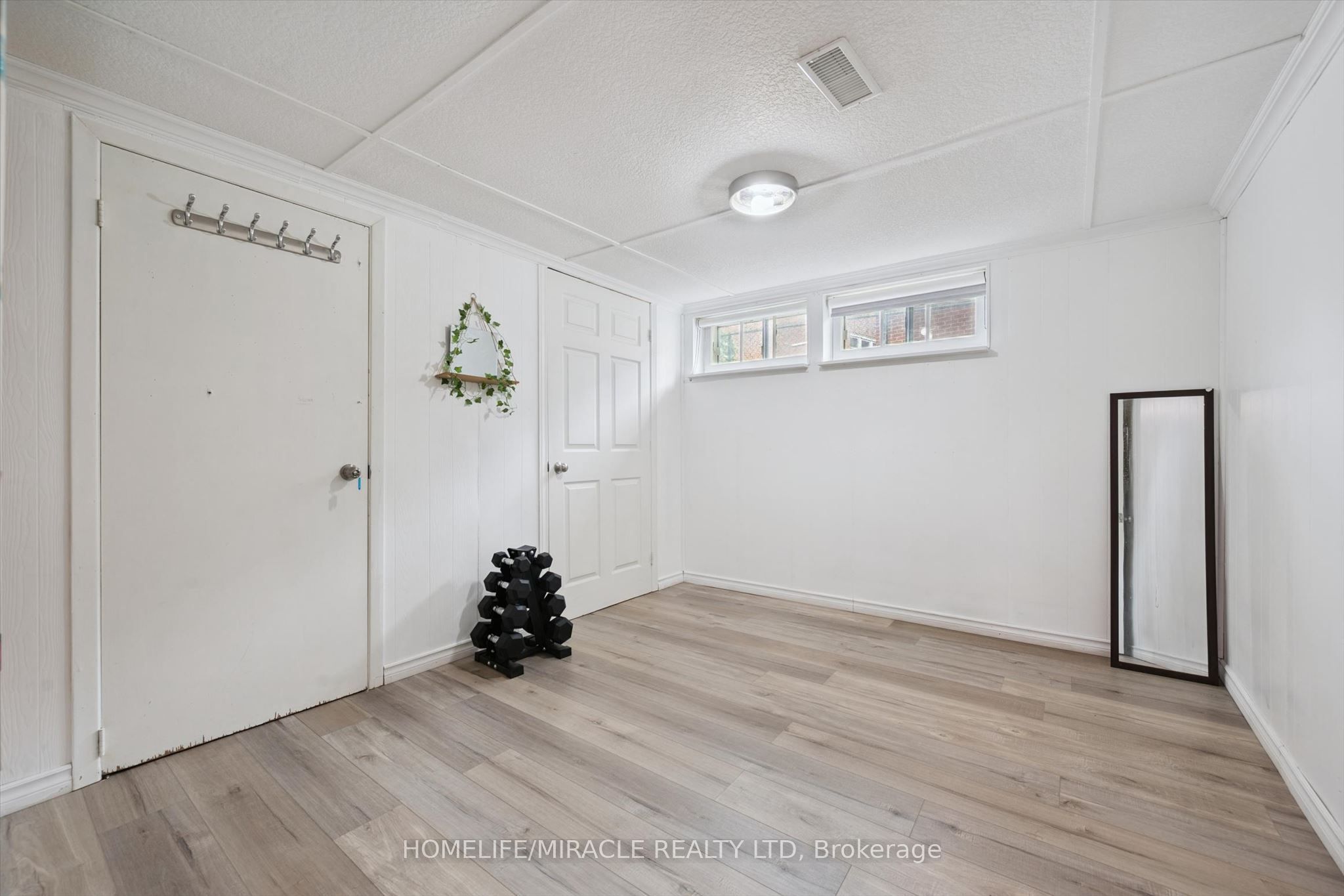 60 Edinburgh Road Property Photo 25