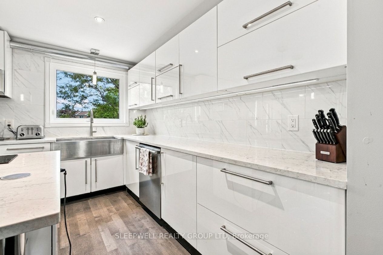 21 Kedgewick Court Property Photo 5