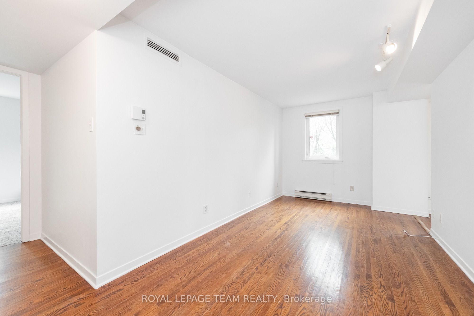 939 North River Road 105 Property Photo 14