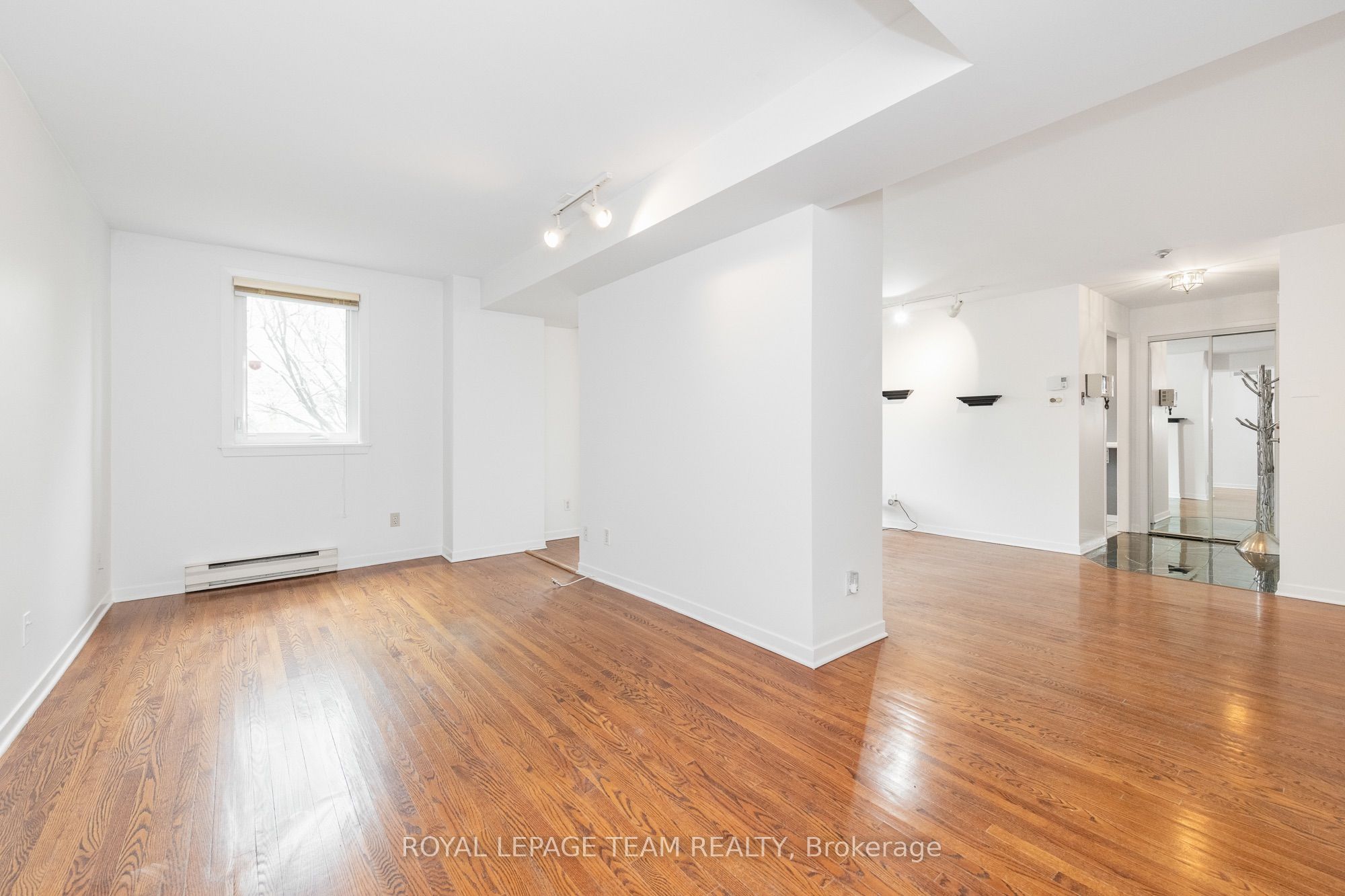 939 North River Road 105 Property Photo 15