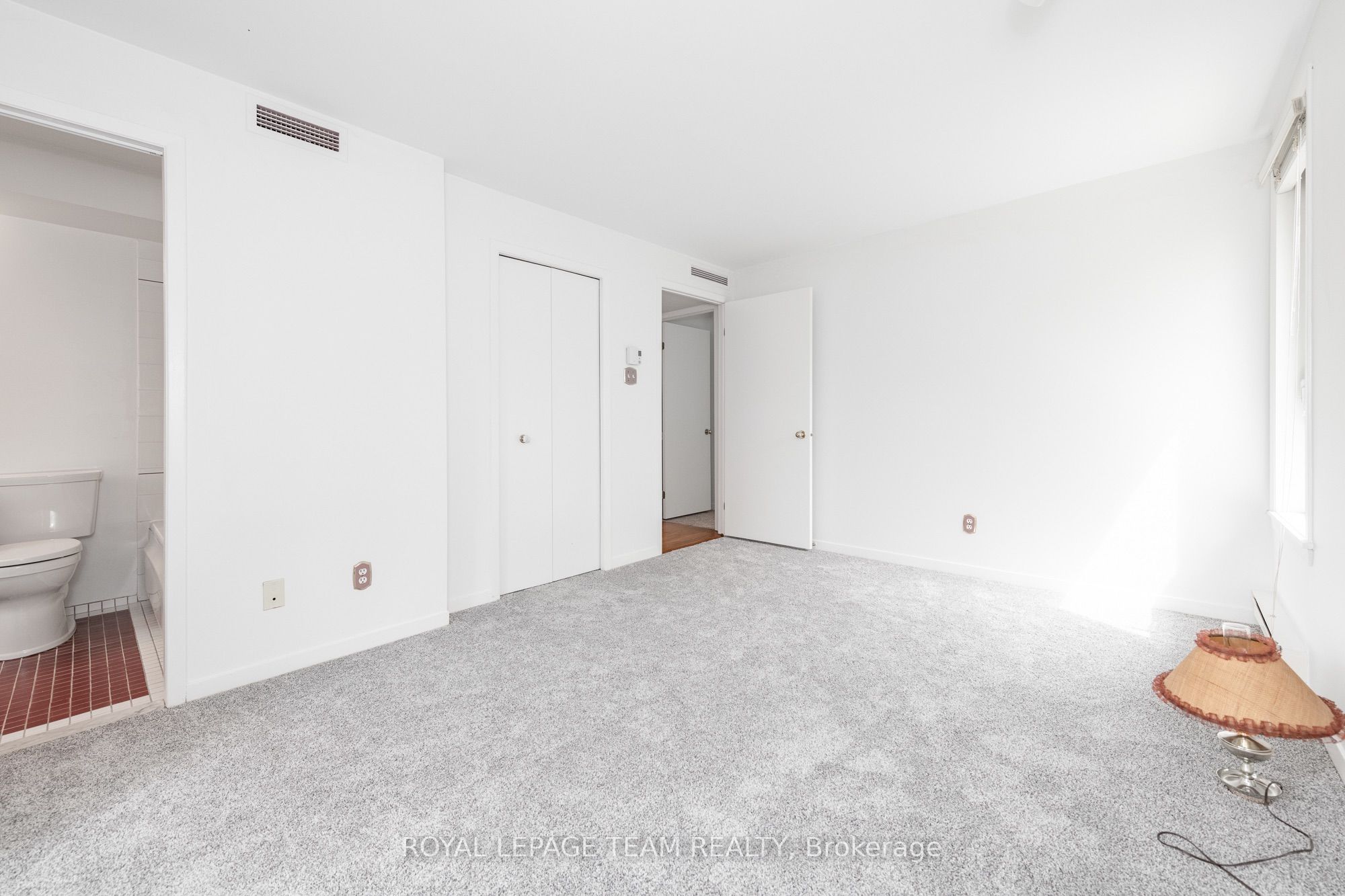 939 North River Road 105 Property Photo 20