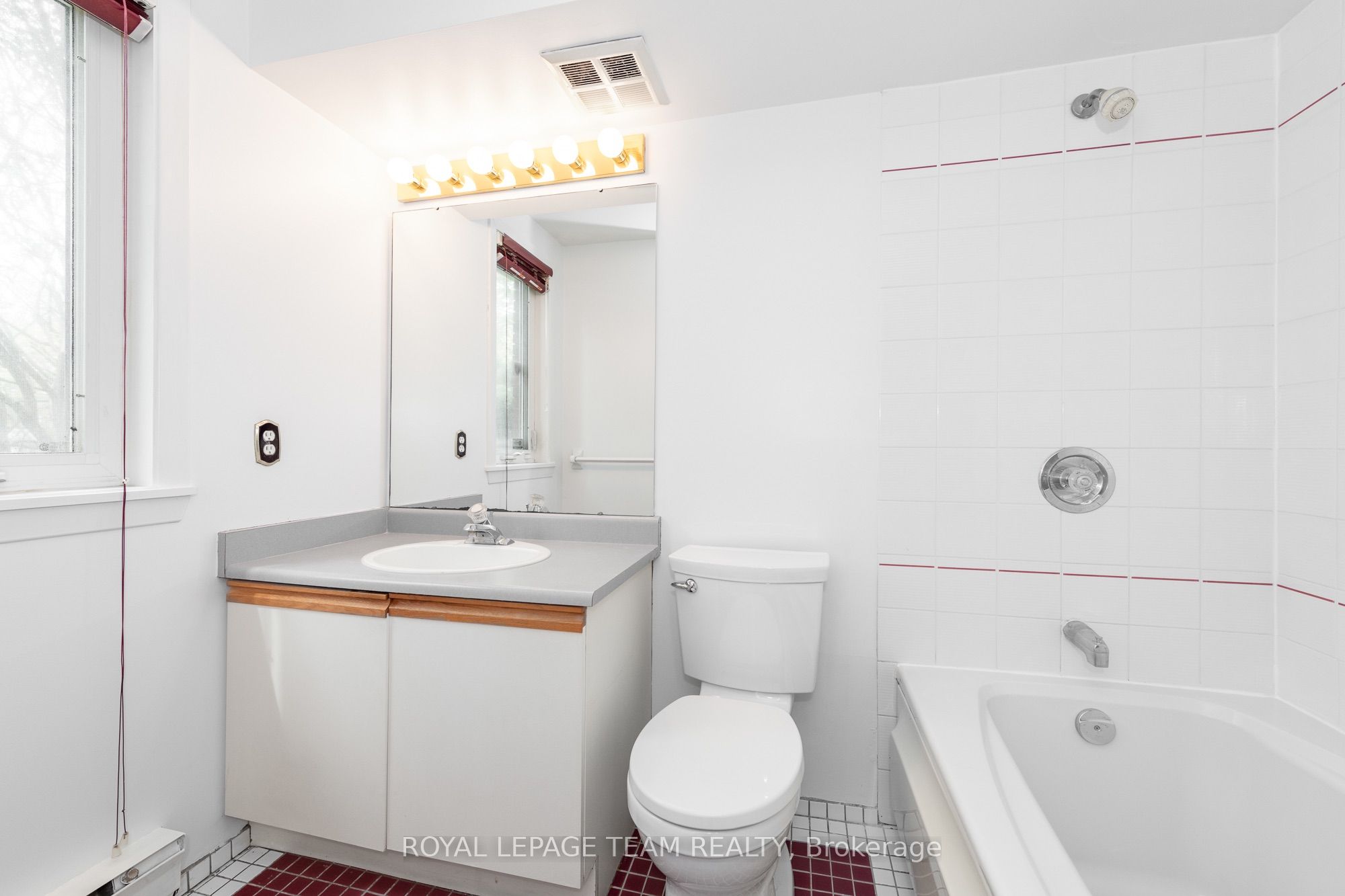 939 North River Road 105 Property Photo 21