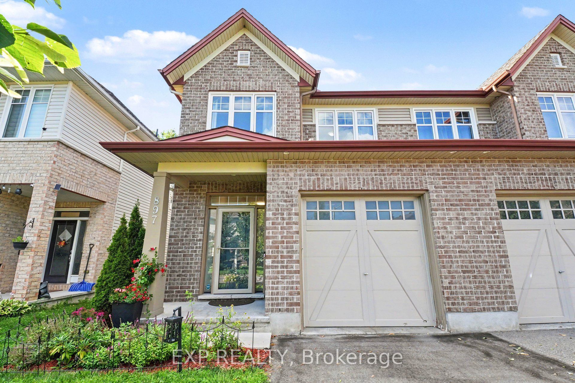 897 Bunchberry Way Property Photo 1