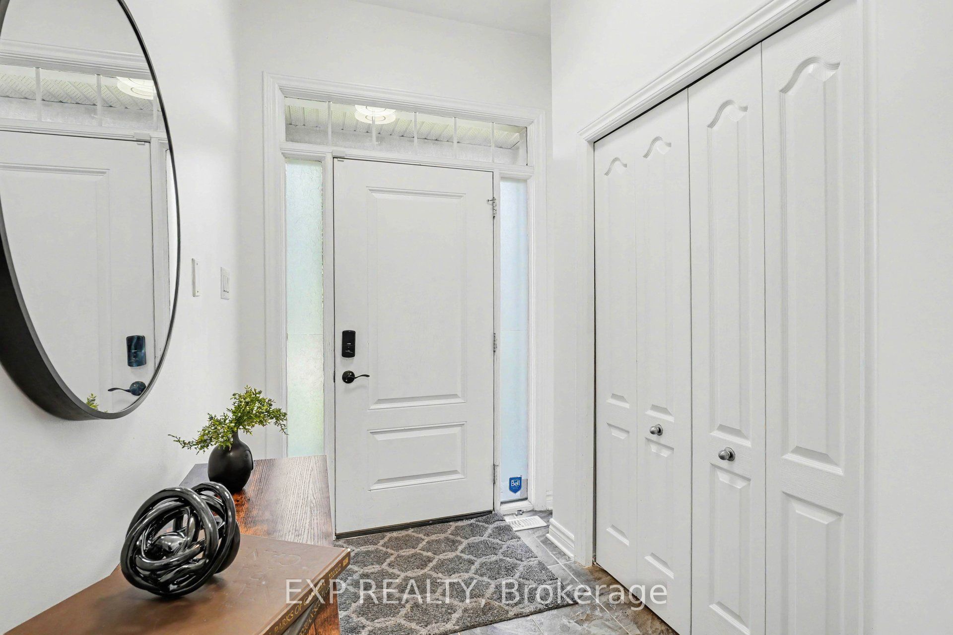 897 Bunchberry Way Property Photo 3