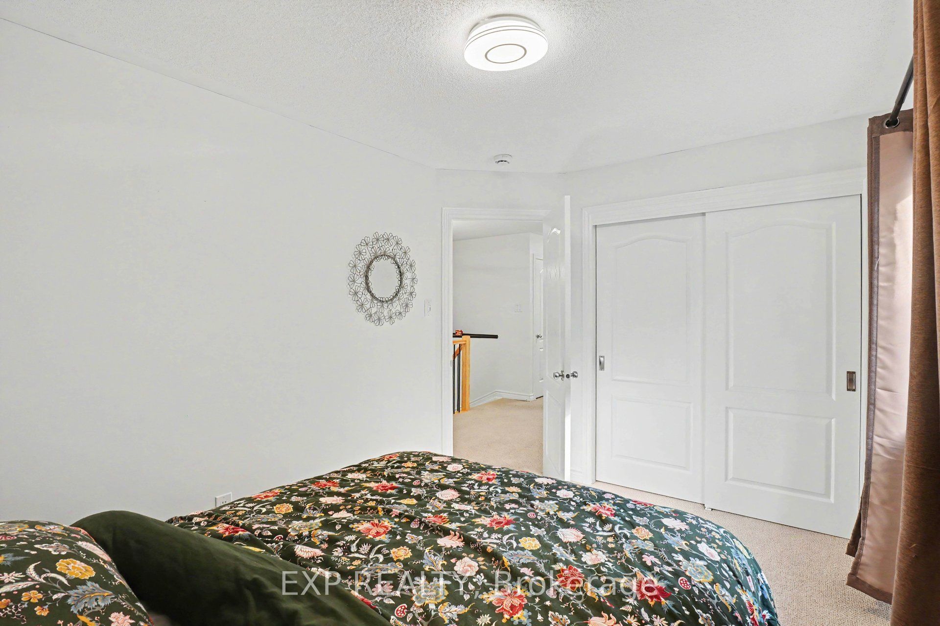 897 Bunchberry Way Property Photo 20