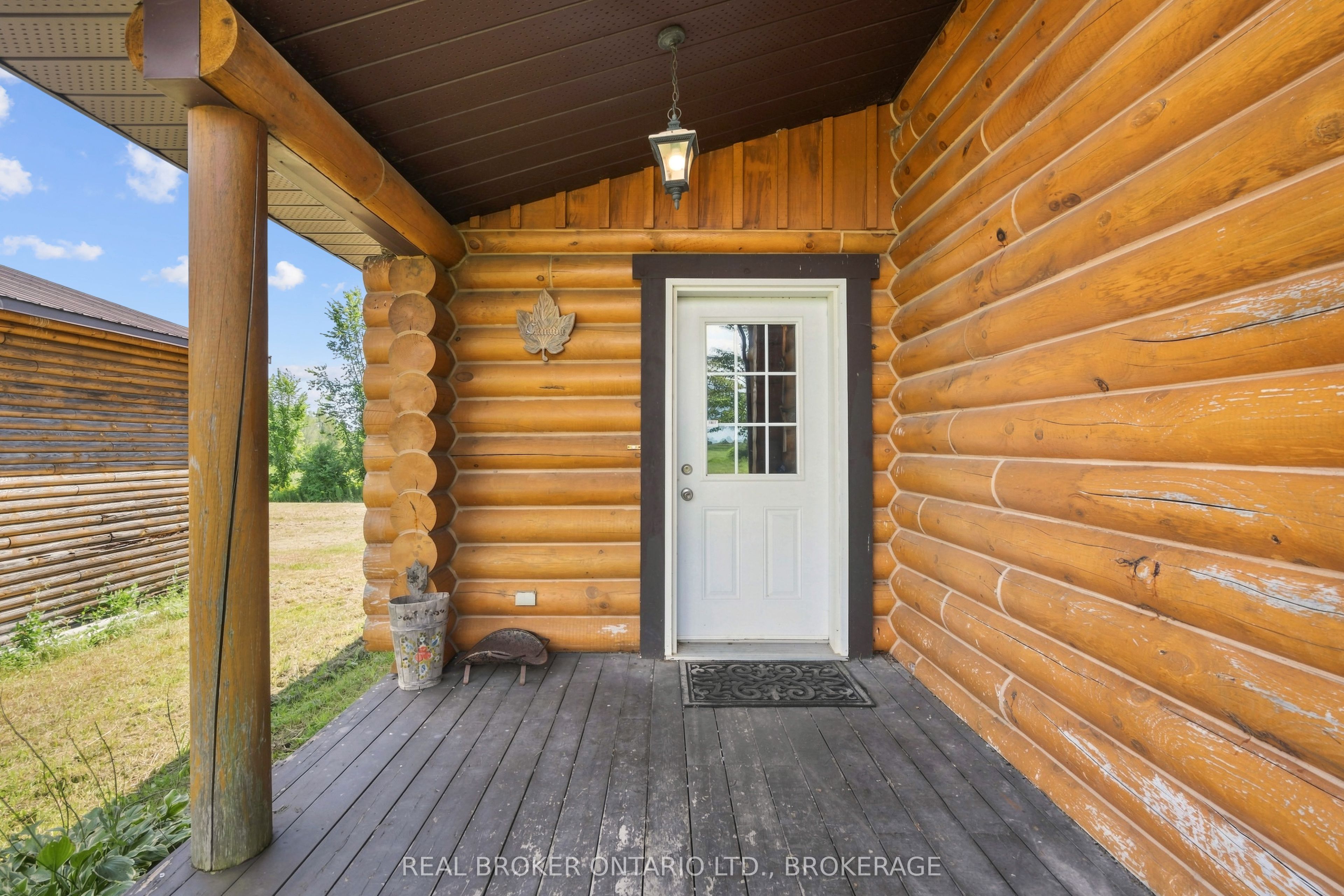 16610 Sixth Road Property Photo 4