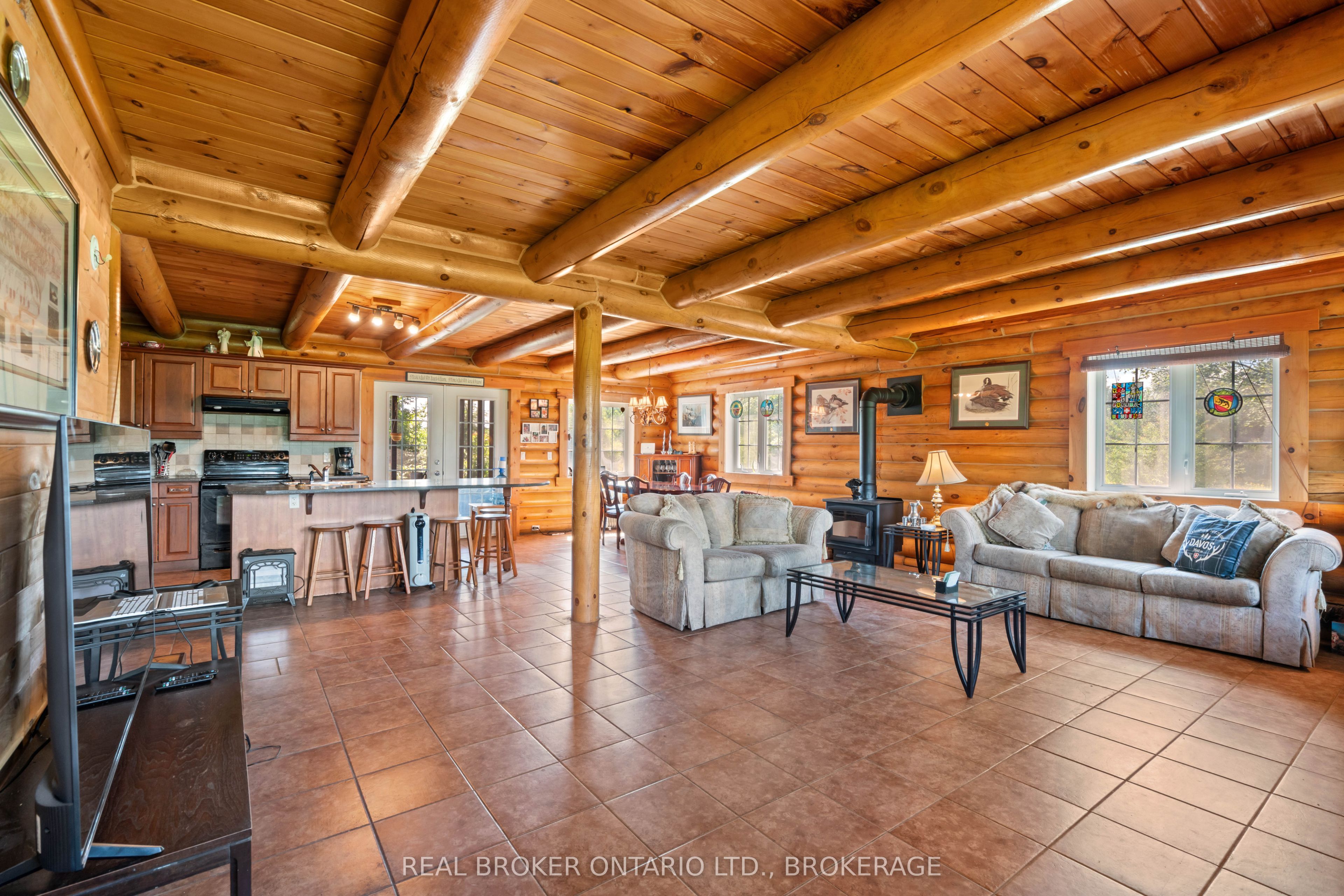 16610 Sixth Road Property Photo 7