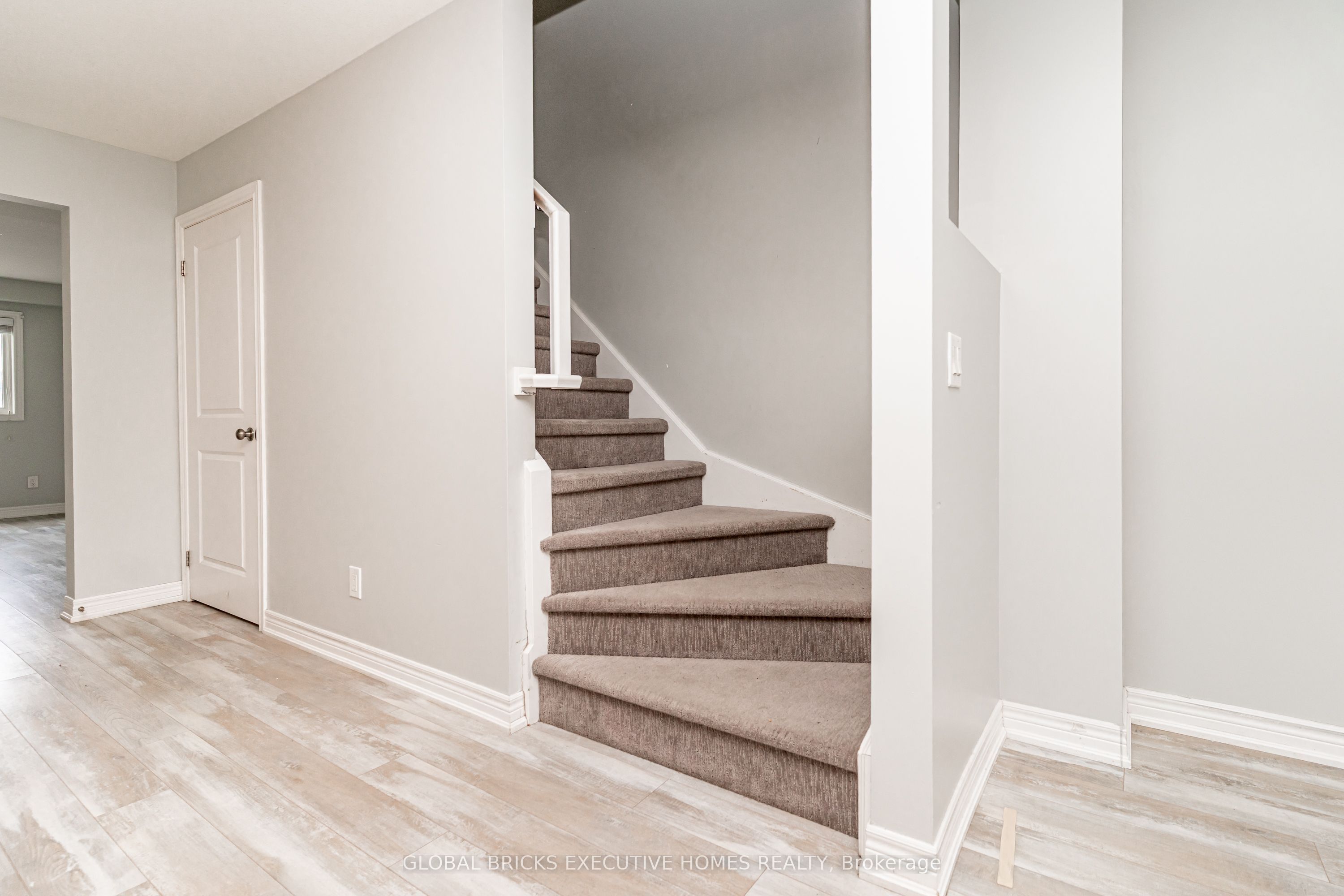 7768 Ascott Circle 79 Property Photo 19