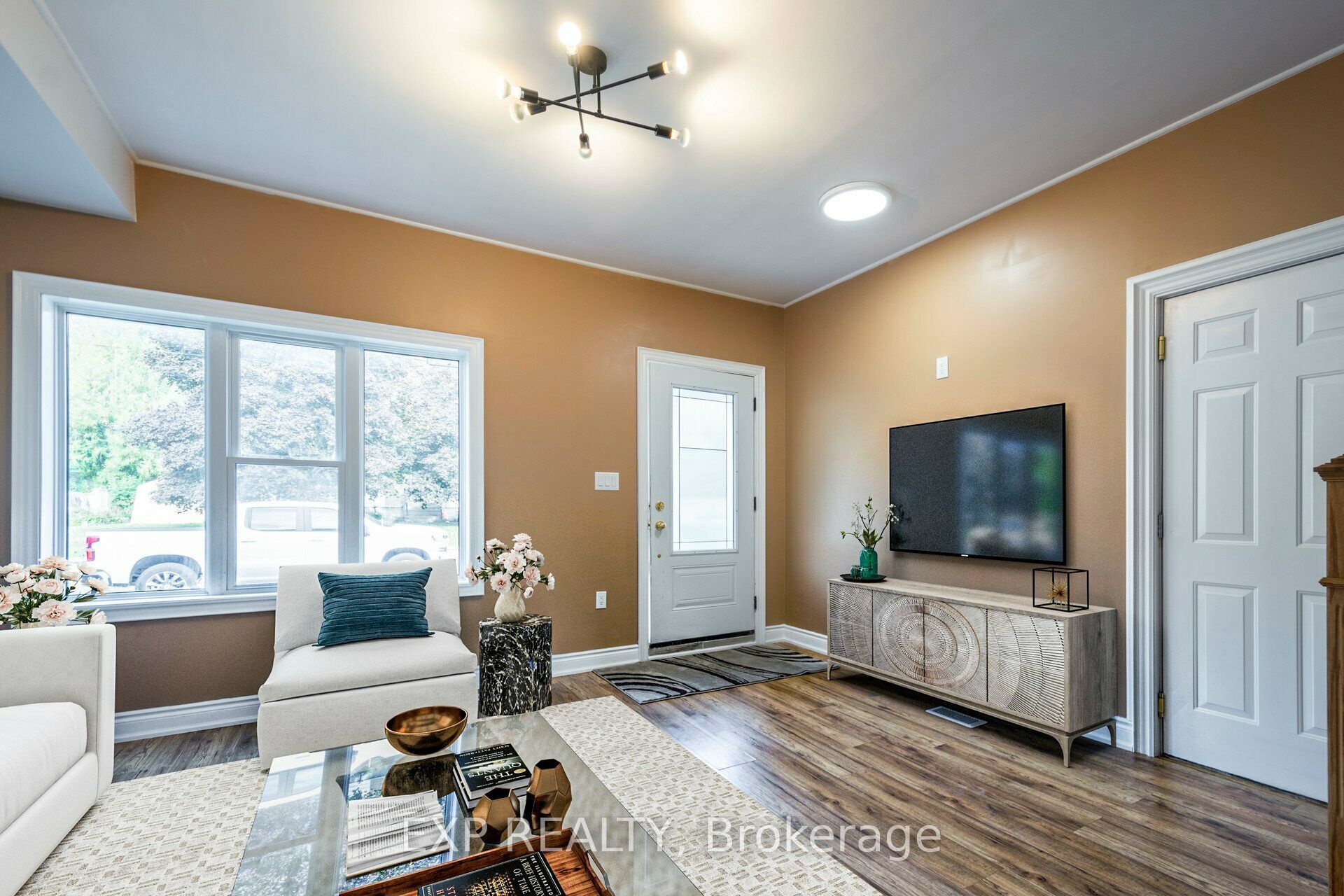 59 Kent Street Property Photo 1
