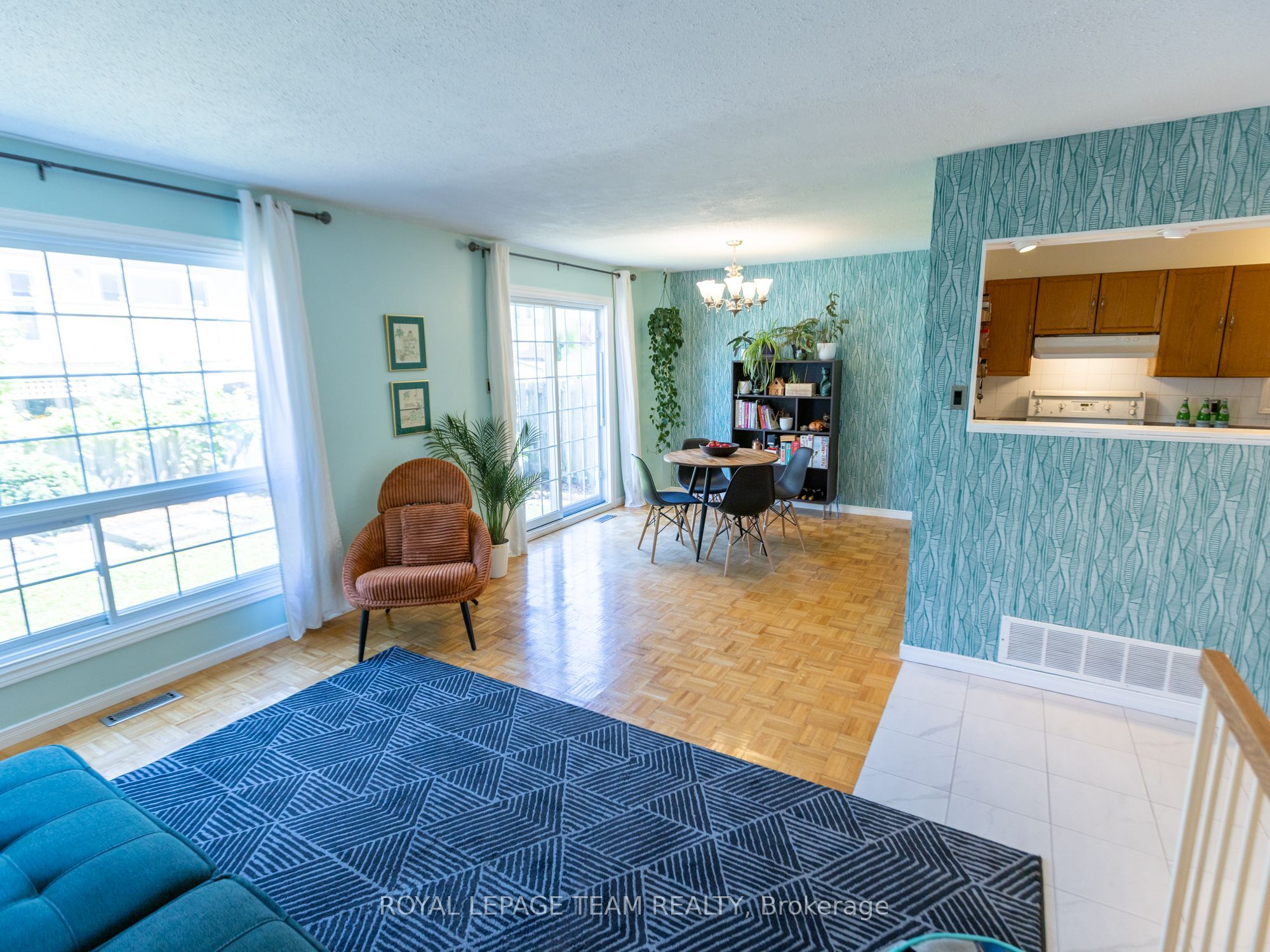 930 Alenmede Crescent Property Photo 6