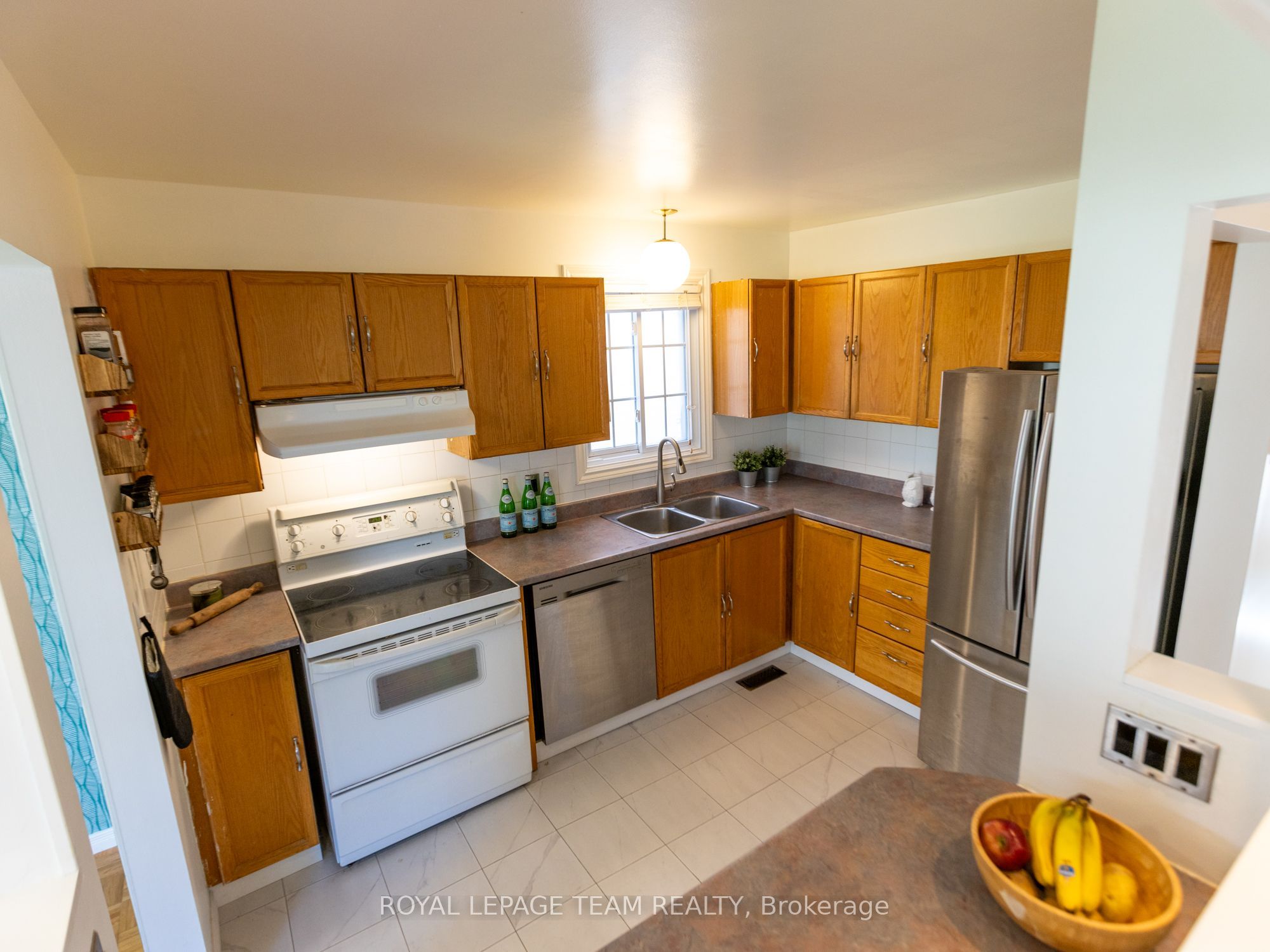 930 Alenmede Crescent Property Photo 10