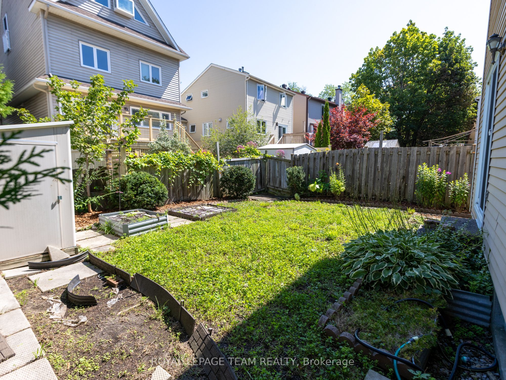 930 Alenmede Crescent Property Photo 21