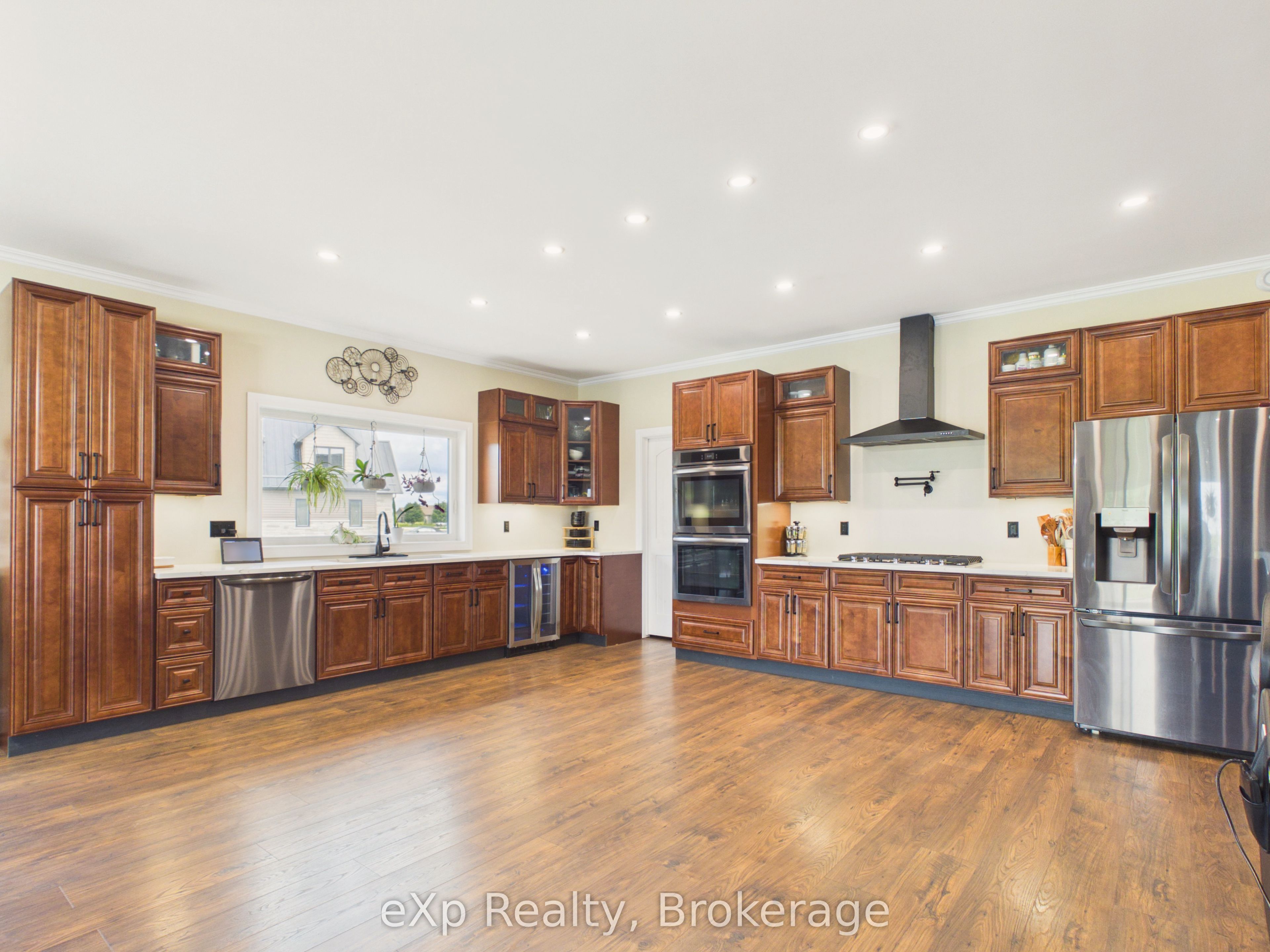 7 Weiss Drive Property Photo 6