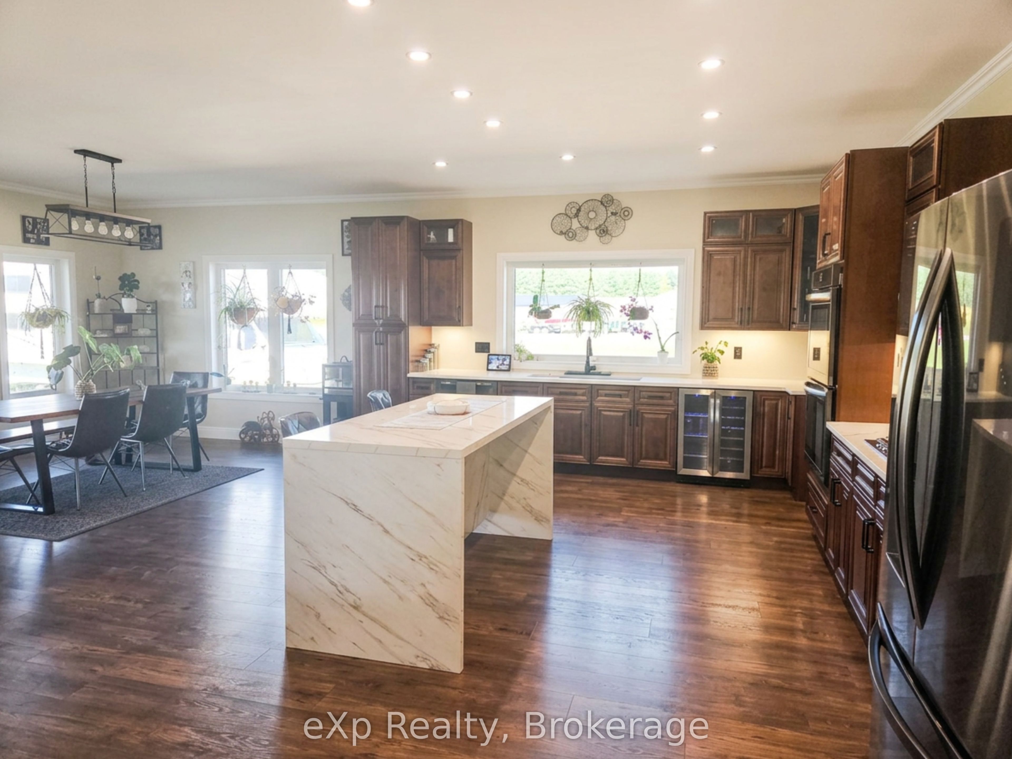 7 Weiss Drive Property Photo 6
