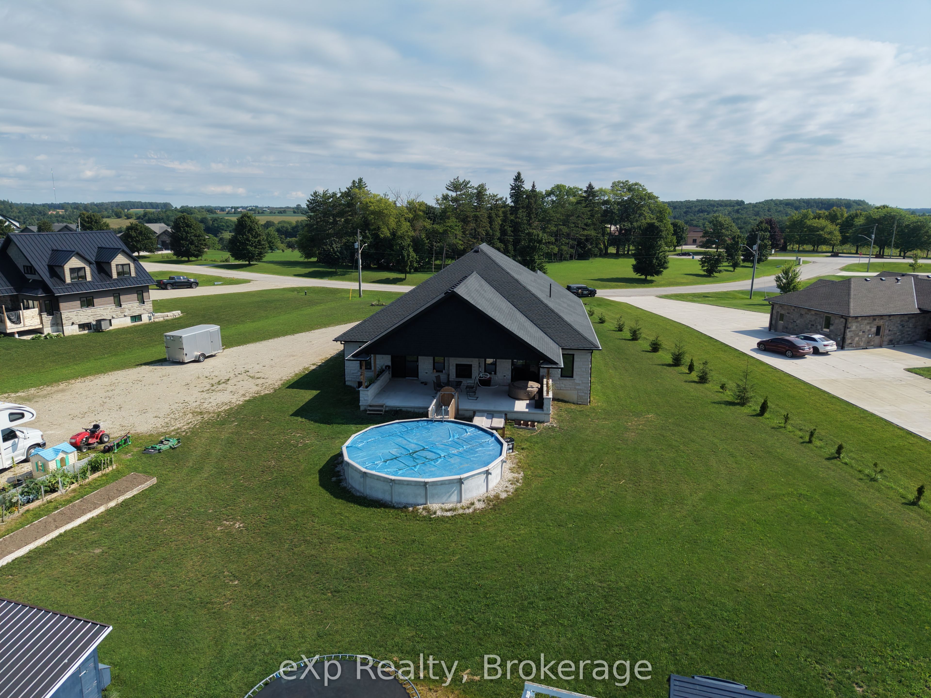 7 Weiss Drive Property Photo 38