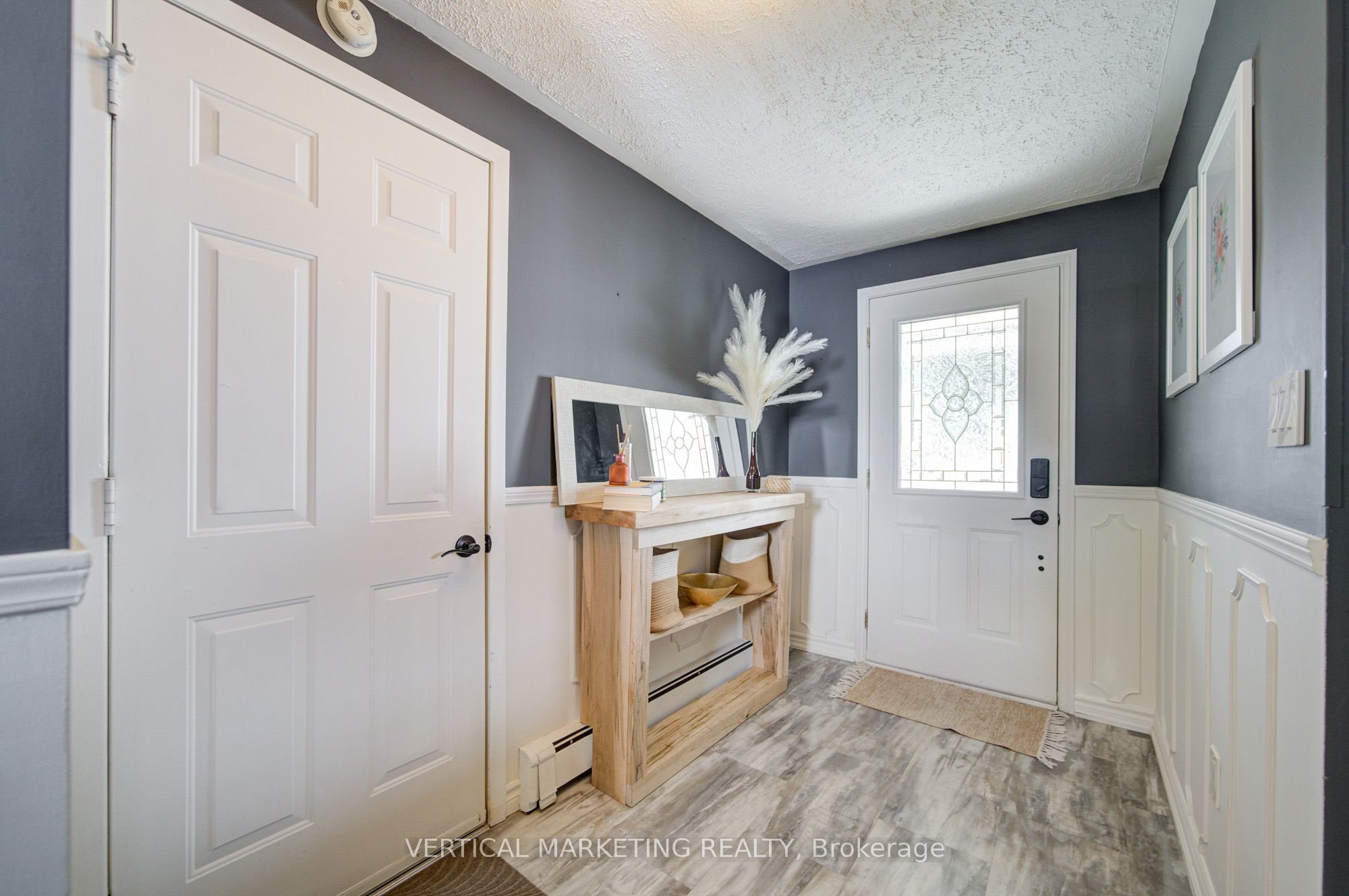 10 Crabapple Court Property Photo 6