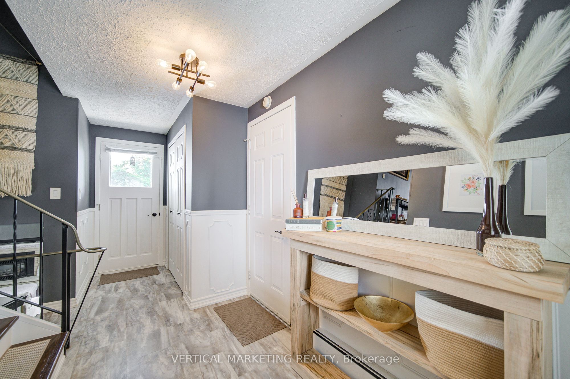 10 Crabapple Court Property Photo 7