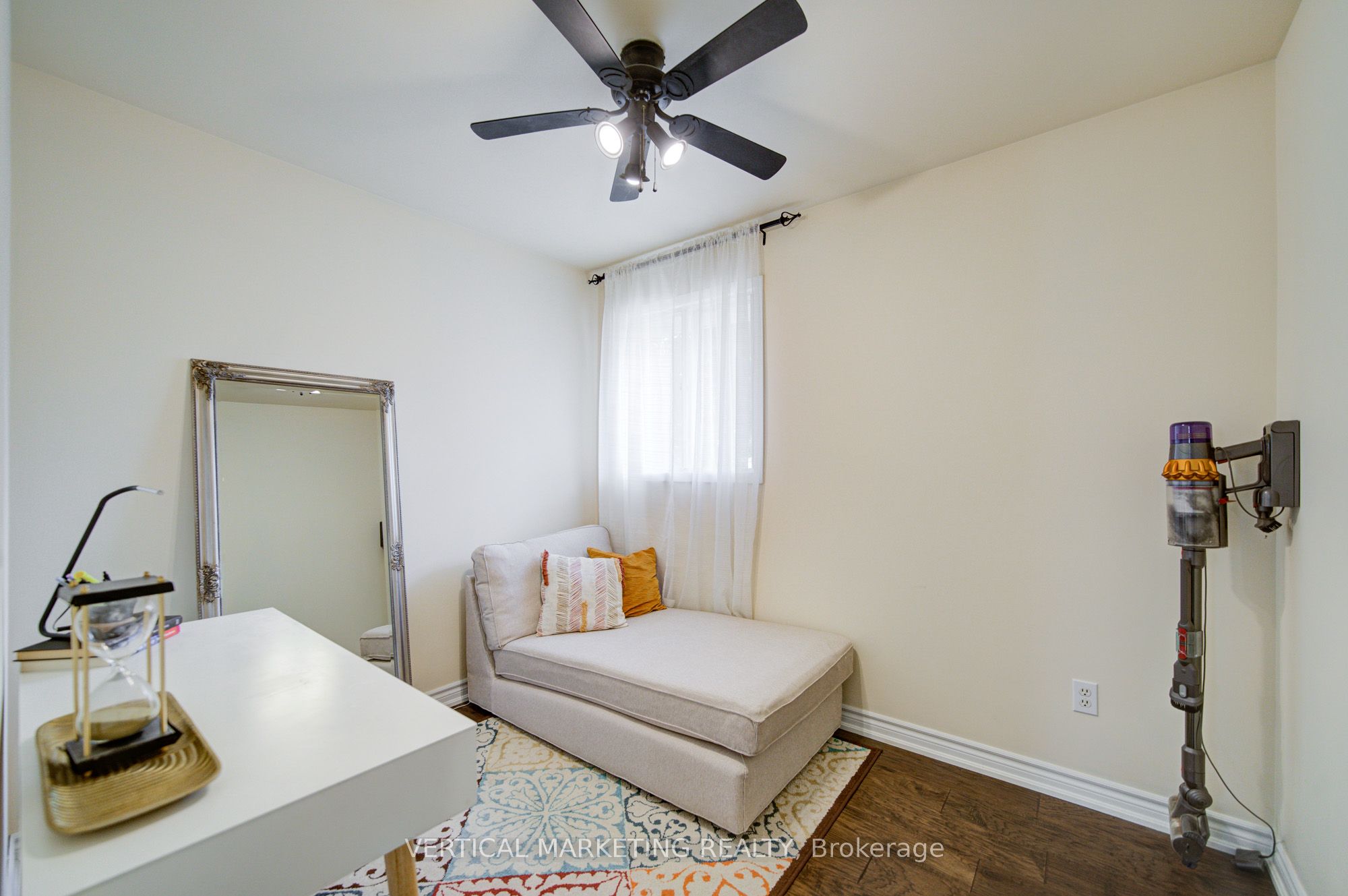 10 Crabapple Court Property Photo 22