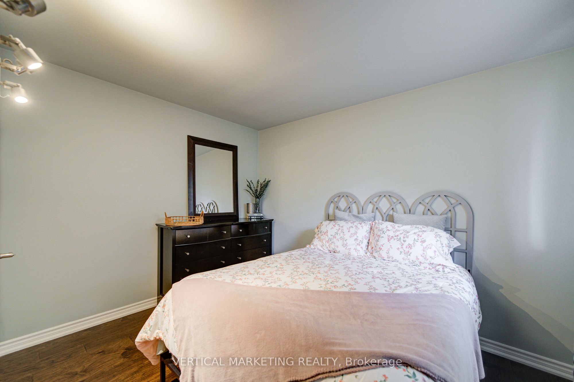 10 Crabapple Court Property Photo 27