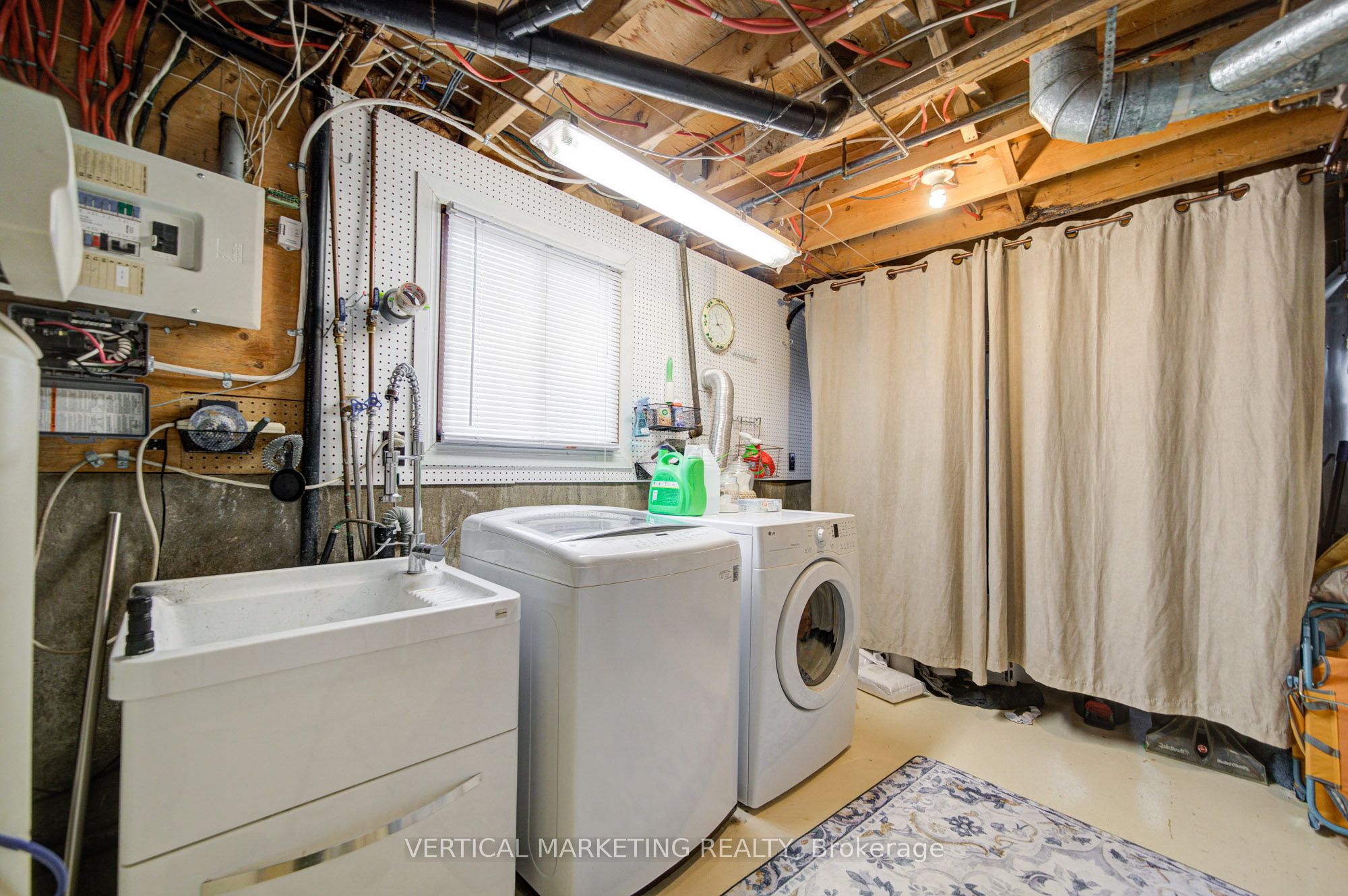 10 Crabapple Court Property Photo 43