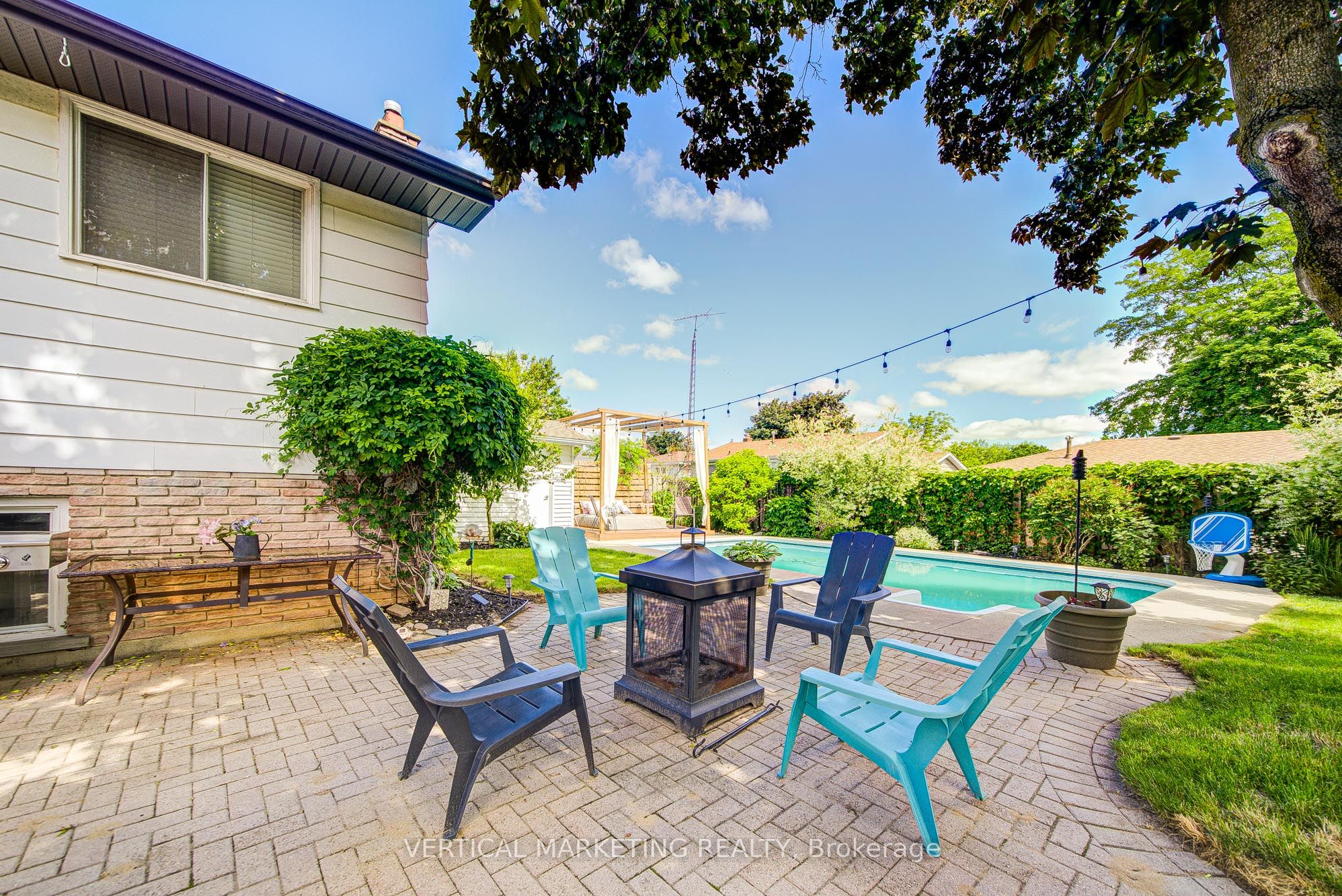 10 Crabapple Court Property Photo 44