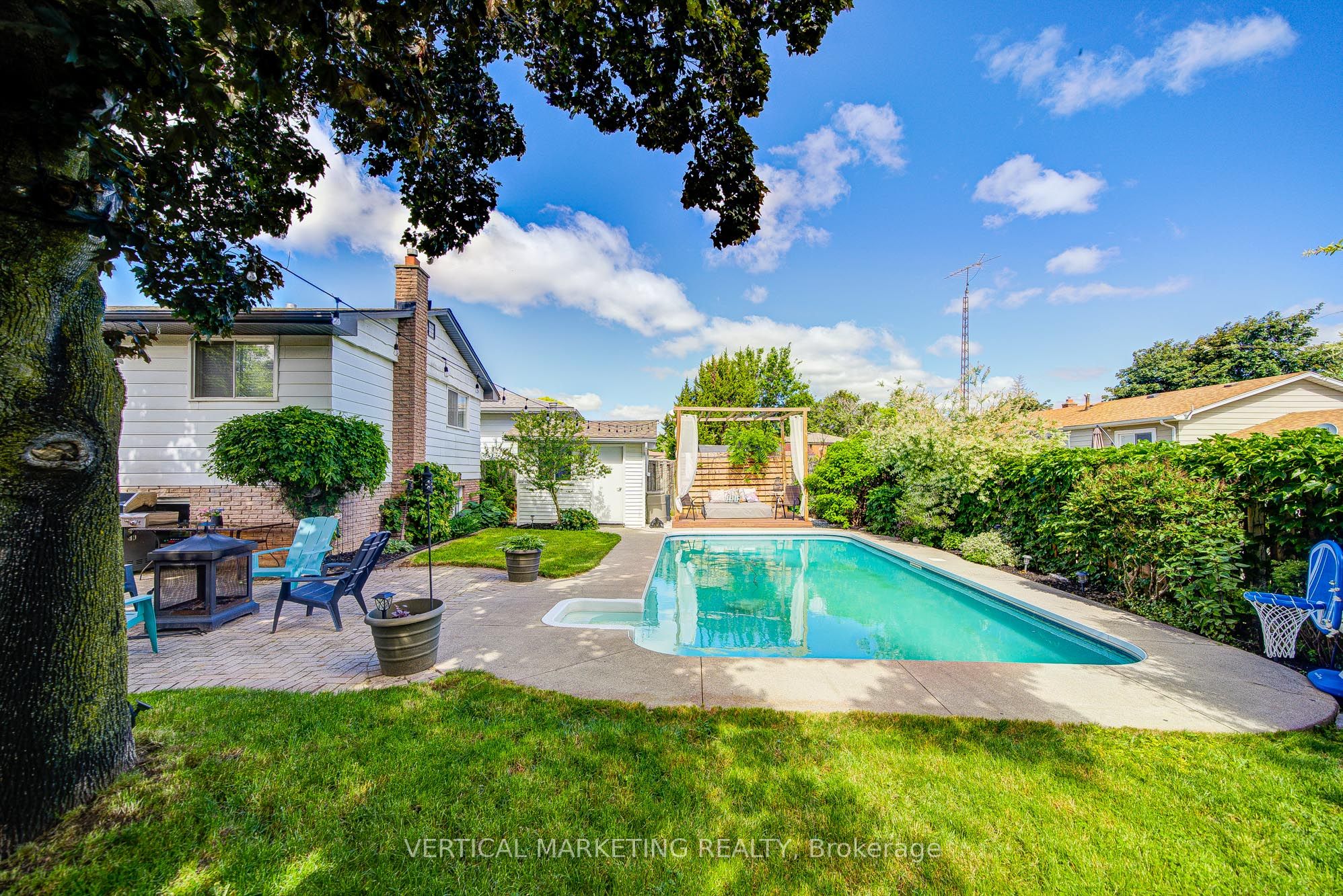 10 Crabapple Court Property Photo 45