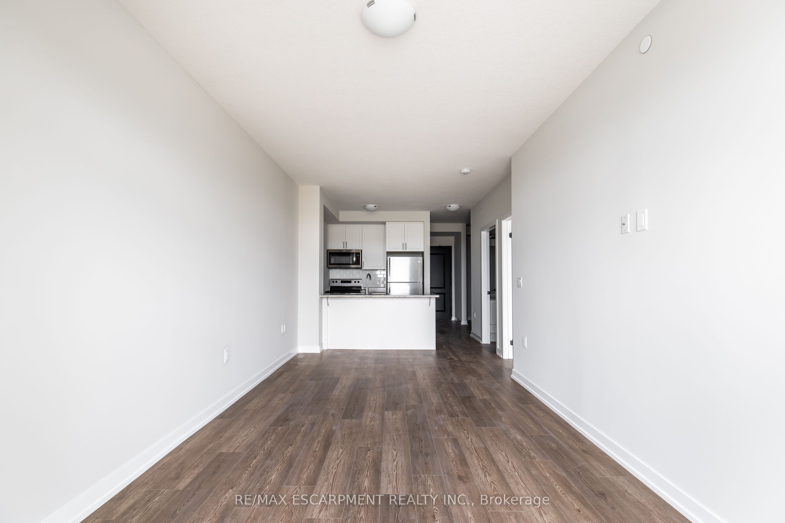 870 Queenston Road 511 Property Photo 15