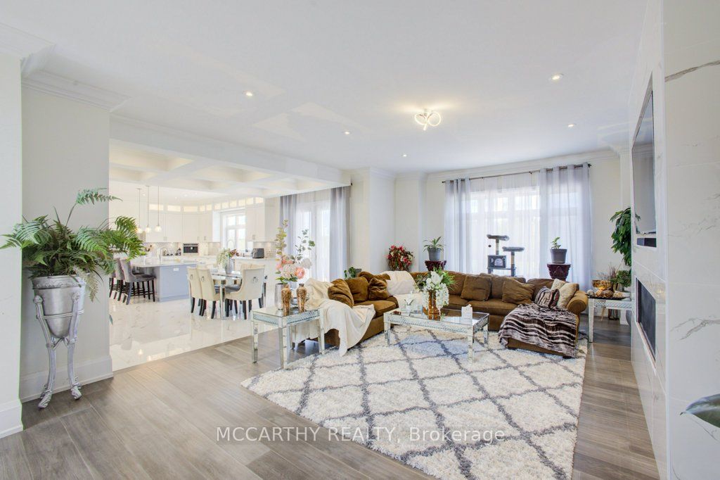 120 Highpoint Crescent Property Photo 10