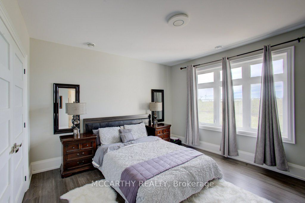 120 Highpoint Crescent Property Photo 34