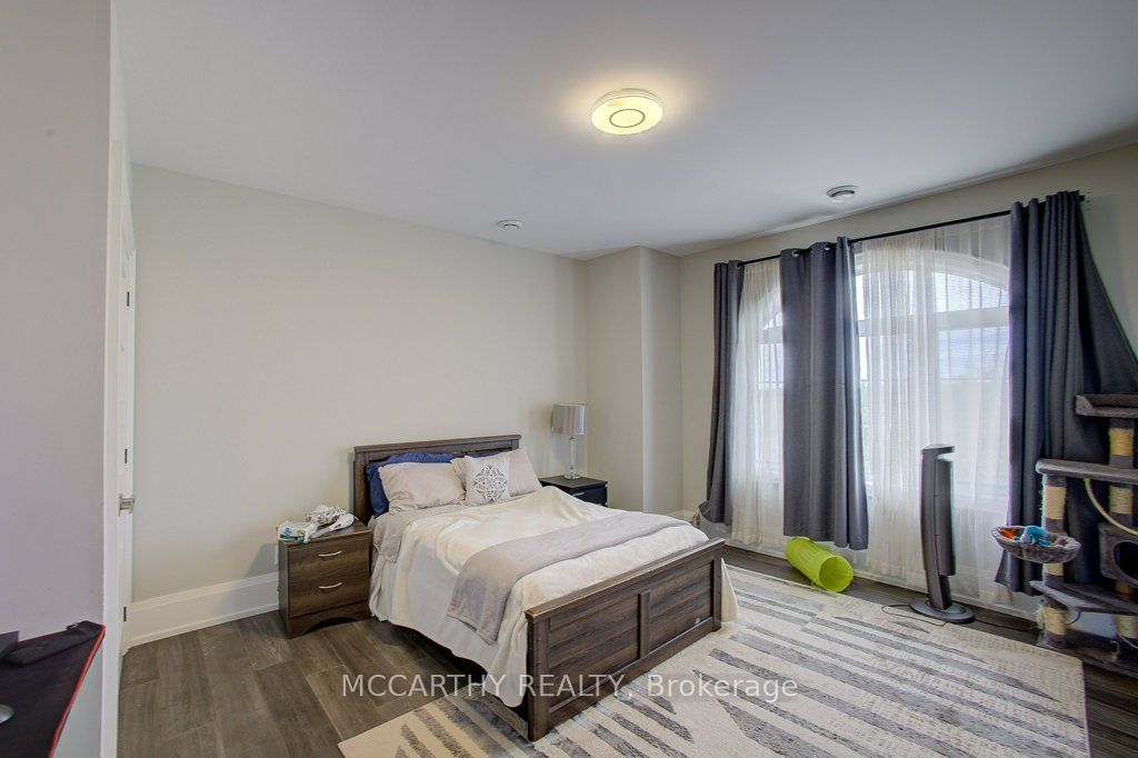 120 Highpoint Crescent Property Photo 37