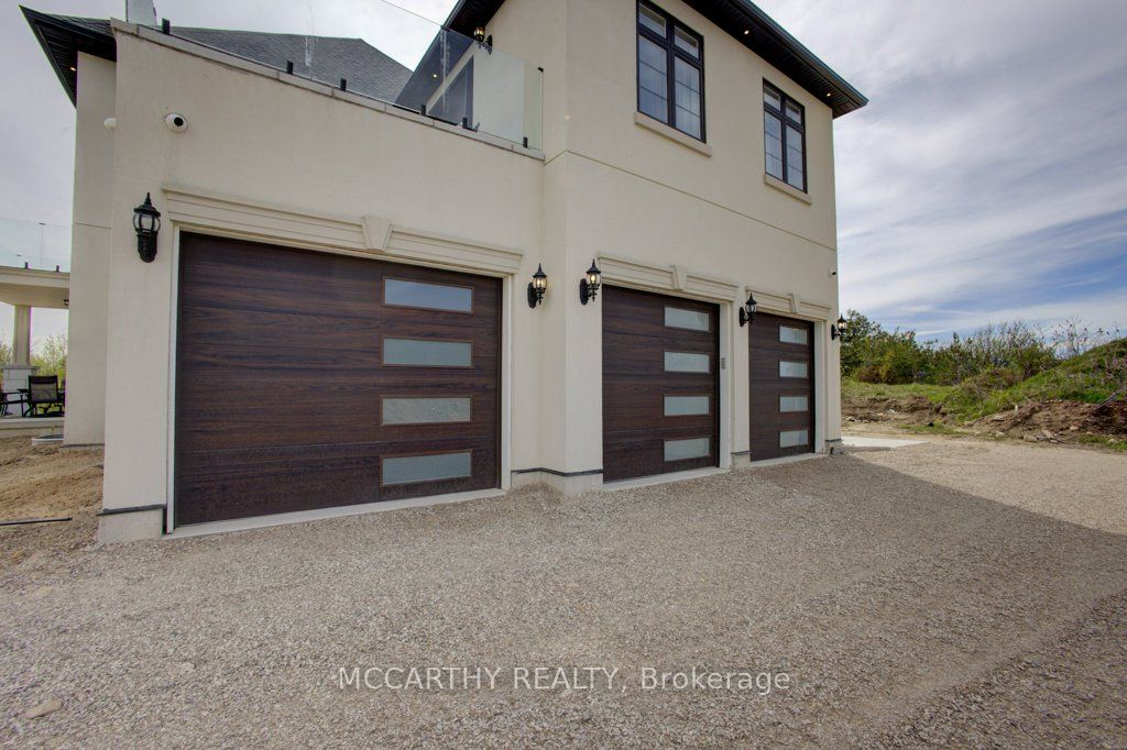 120 Highpoint Crescent Property Photo 40