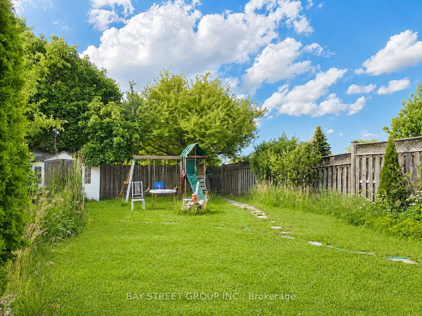 22 Rosamond Crescent Property Photo 16