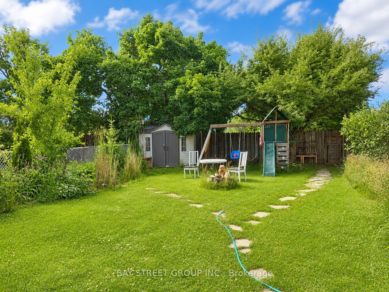 22 Rosamond Crescent Property Photo 17