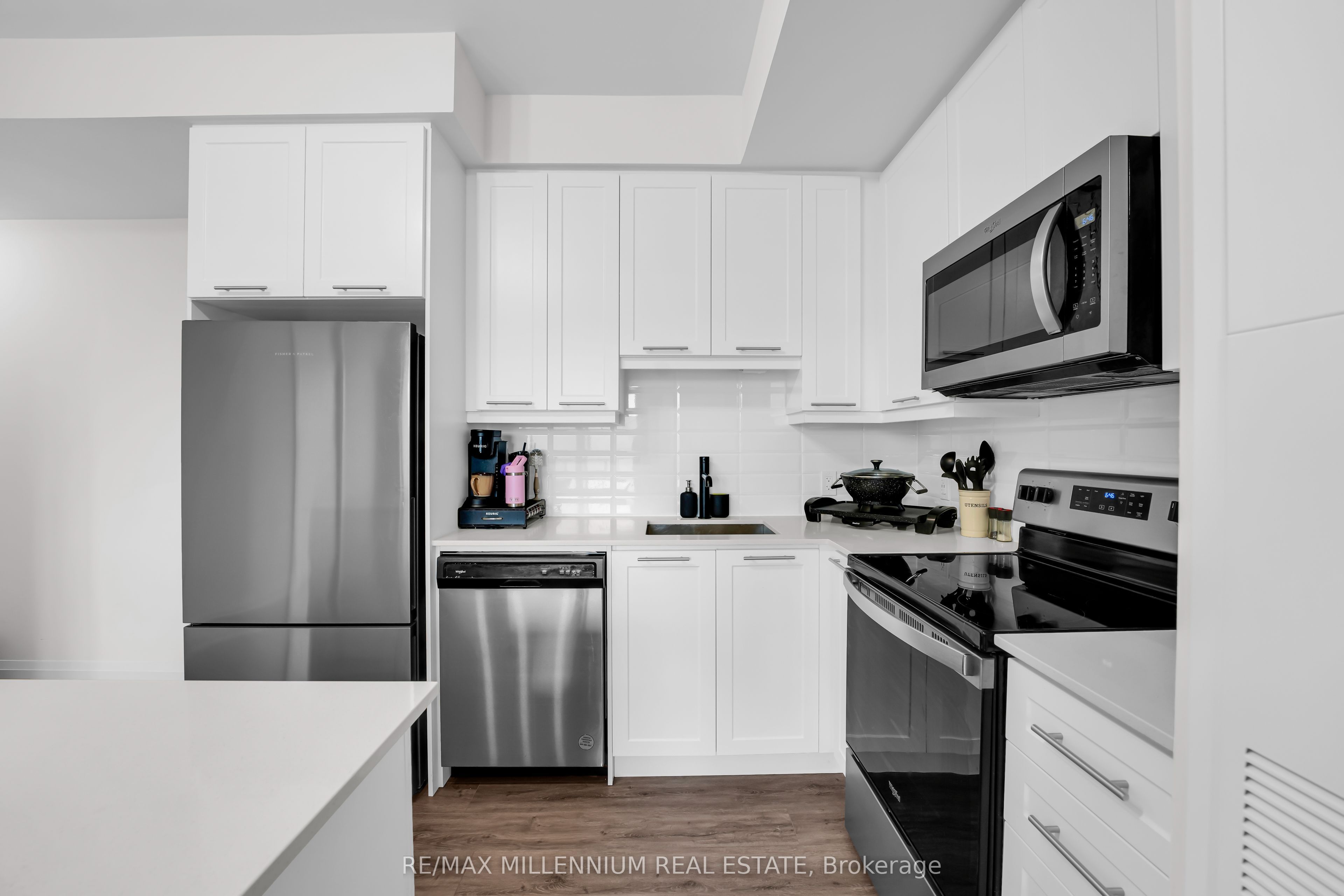 385 Winston Road 1011 Property Photo 10