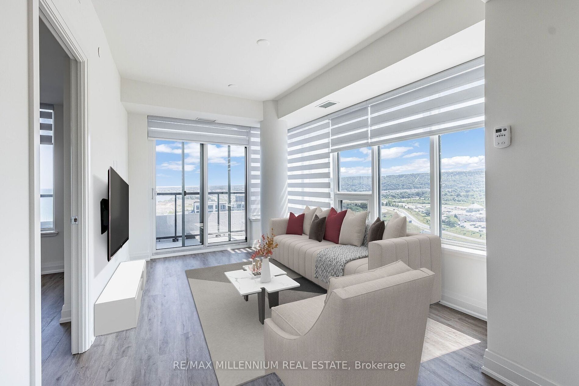 385 Winston Road 1011 Property Photo 15