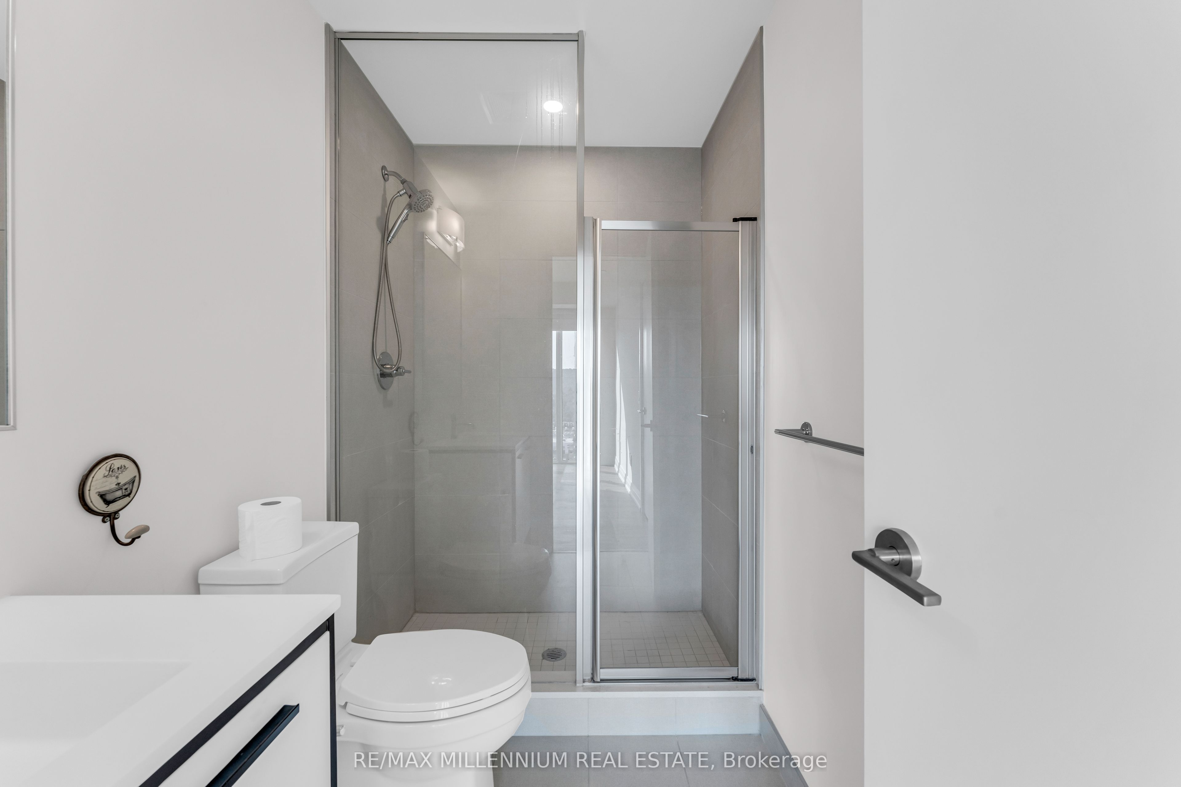 385 Winston Road 1011 Property Photo 23